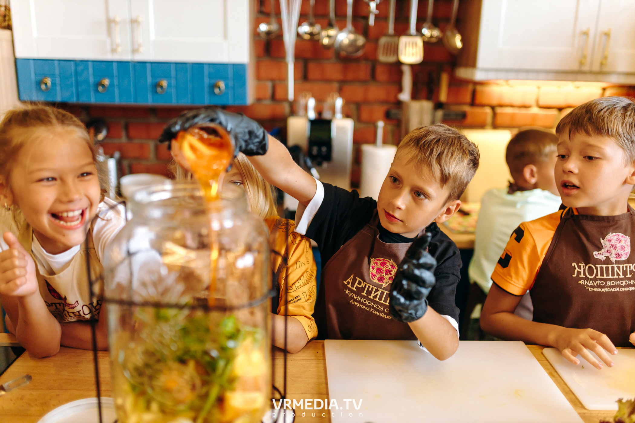 День рождения Артура Калайджяна в кулинарной студии «Артишок»