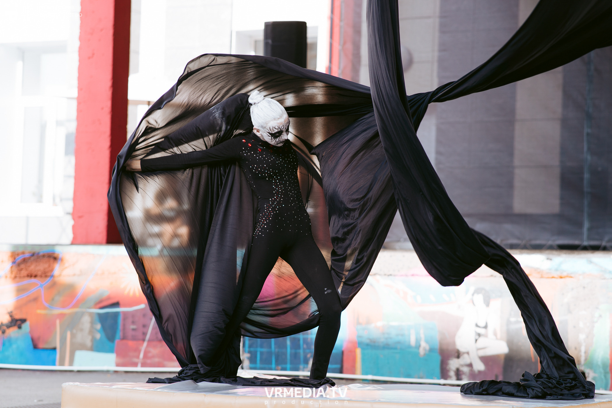 Летний арт-фестиваль SKYLINE в культурном пространстве «Редакция»