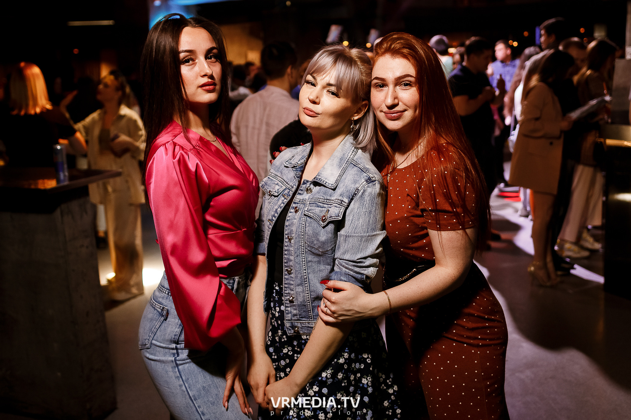 Выходные в баре «DOSKI»