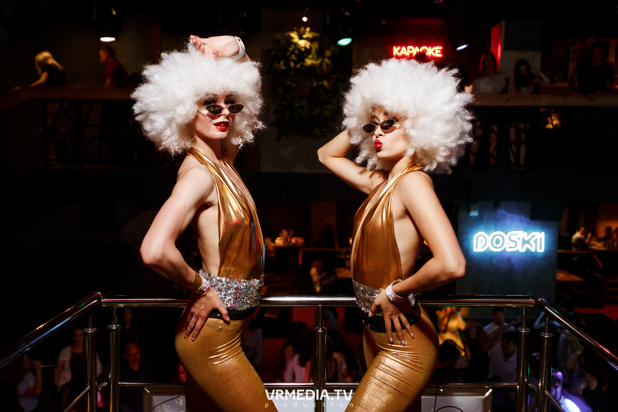 Выходные в баре «DOSKI»