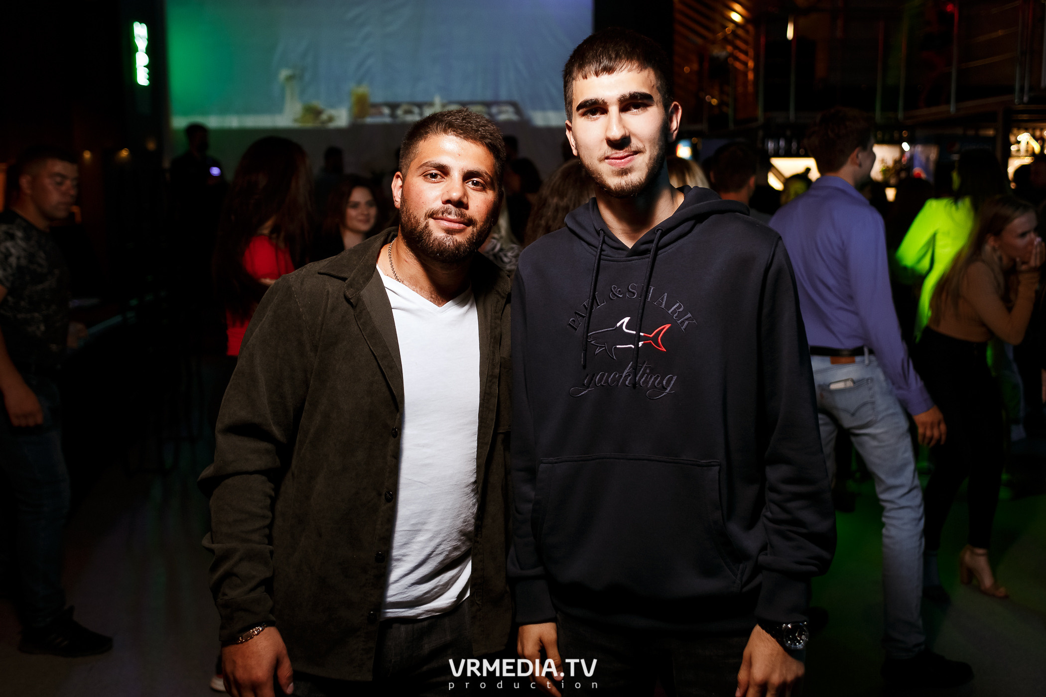 Выходные в баре «DOSKI»