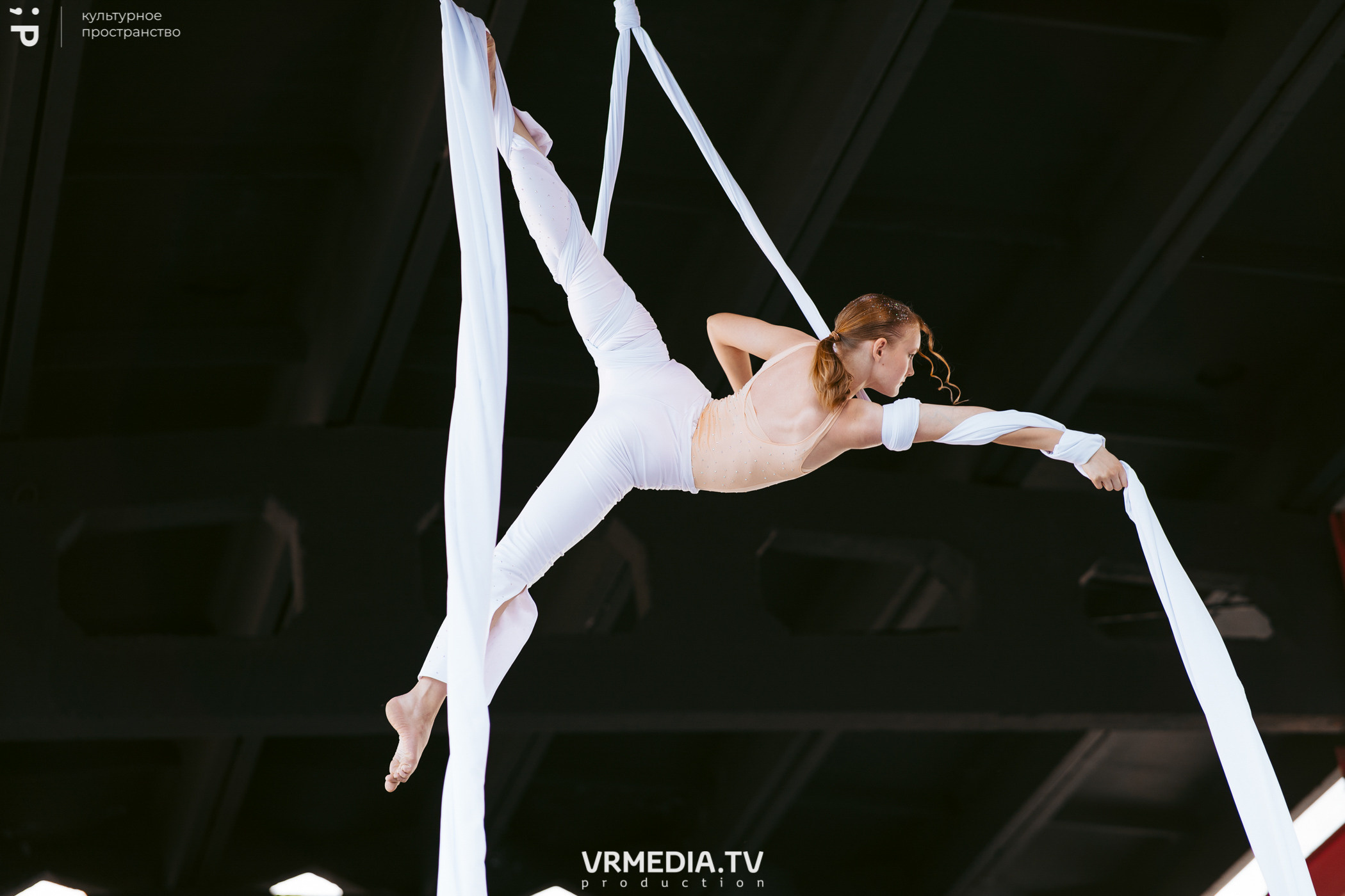 Летний арт-фестиваль SKYLINE в культурном пространстве «Редакция»