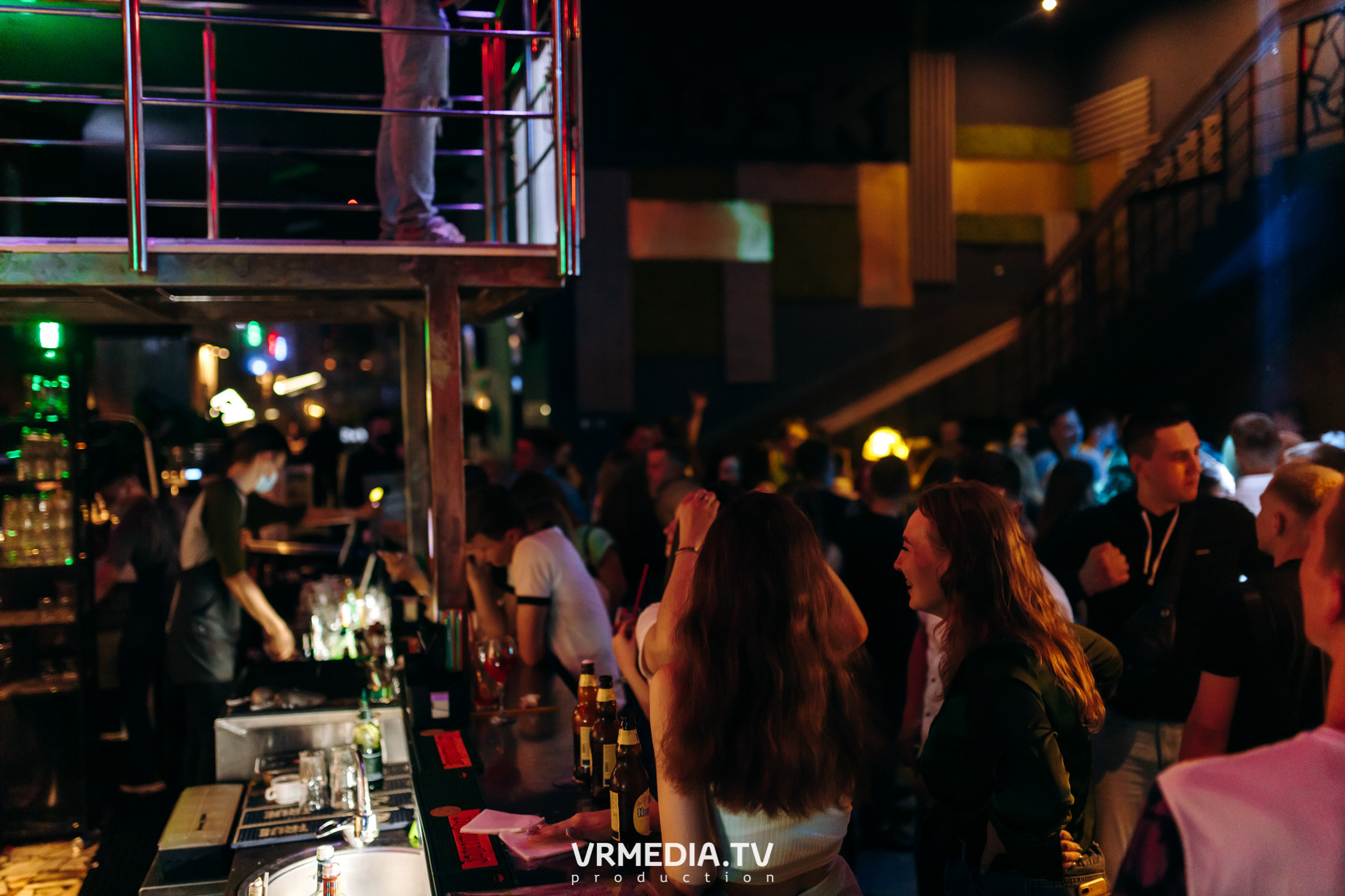 Выходные в баре «DOSKI»