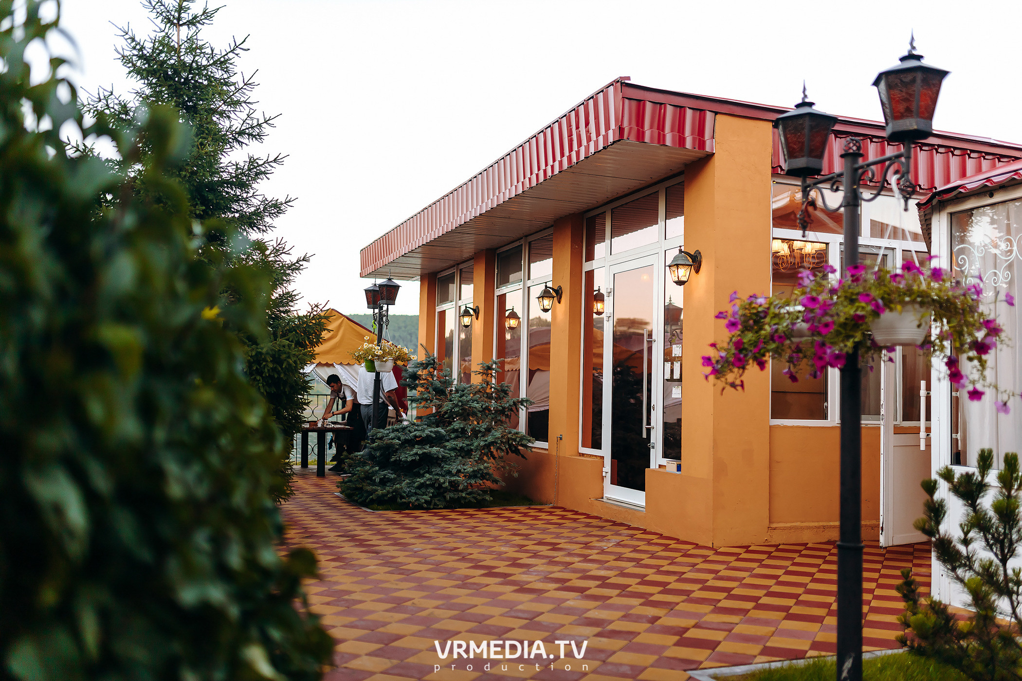 Выходные в ресторане «Лазурный берег»