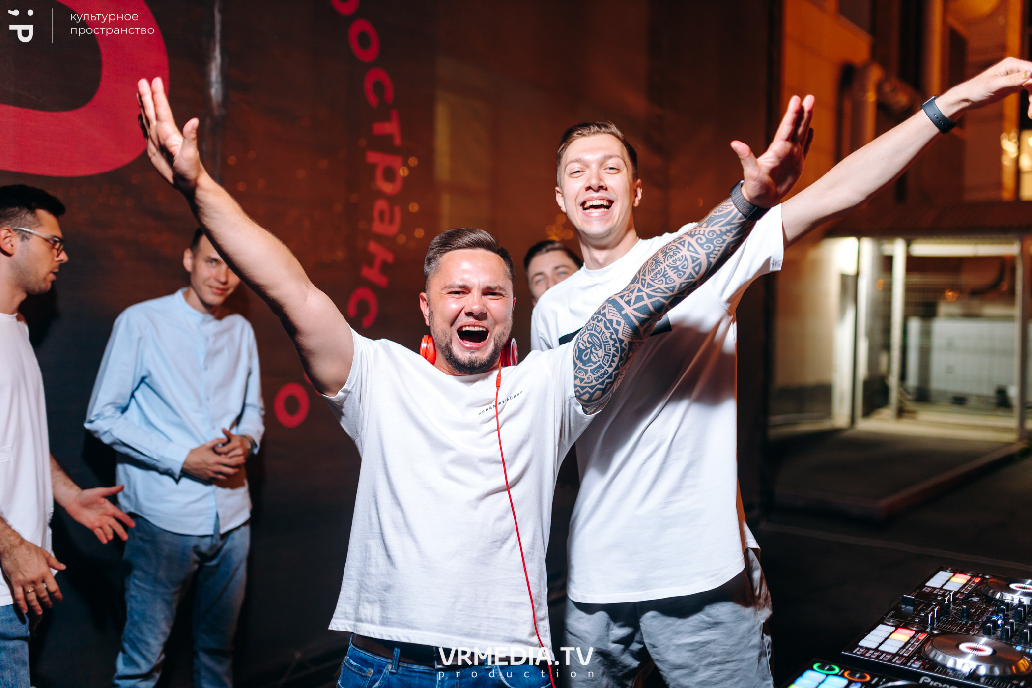 #Редакция_Лето: Warm Inside в культурном пространстве «Редакция»