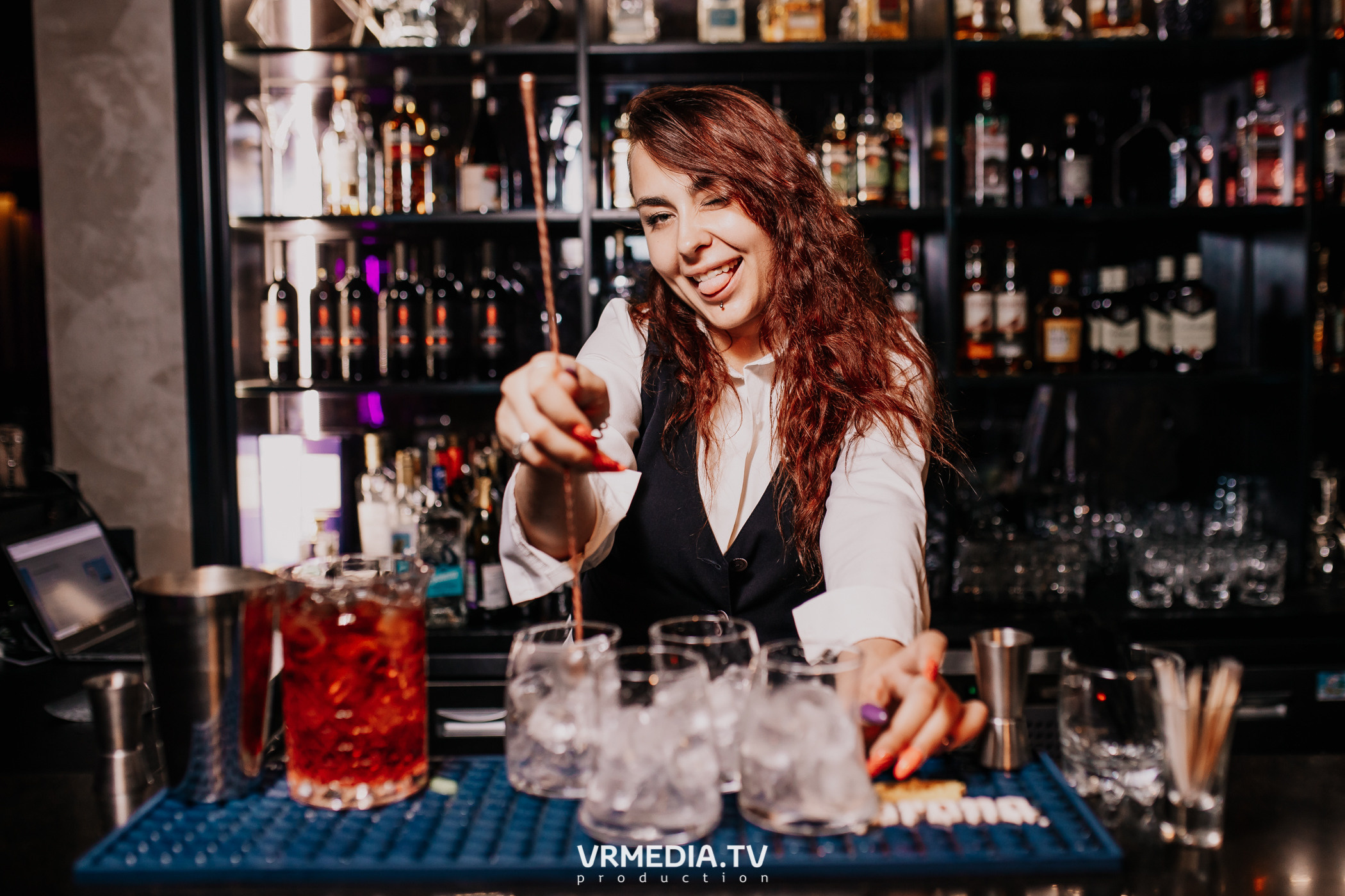 Русский рок в караоке-баре «Volna»