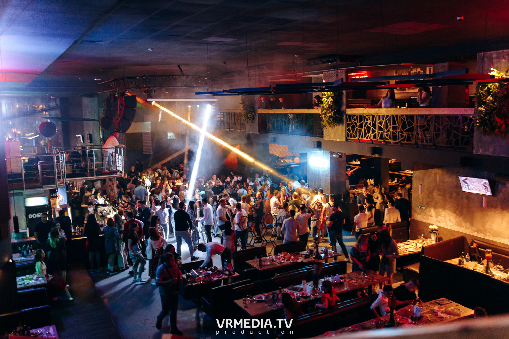 Выходные в баре «DOSKI»