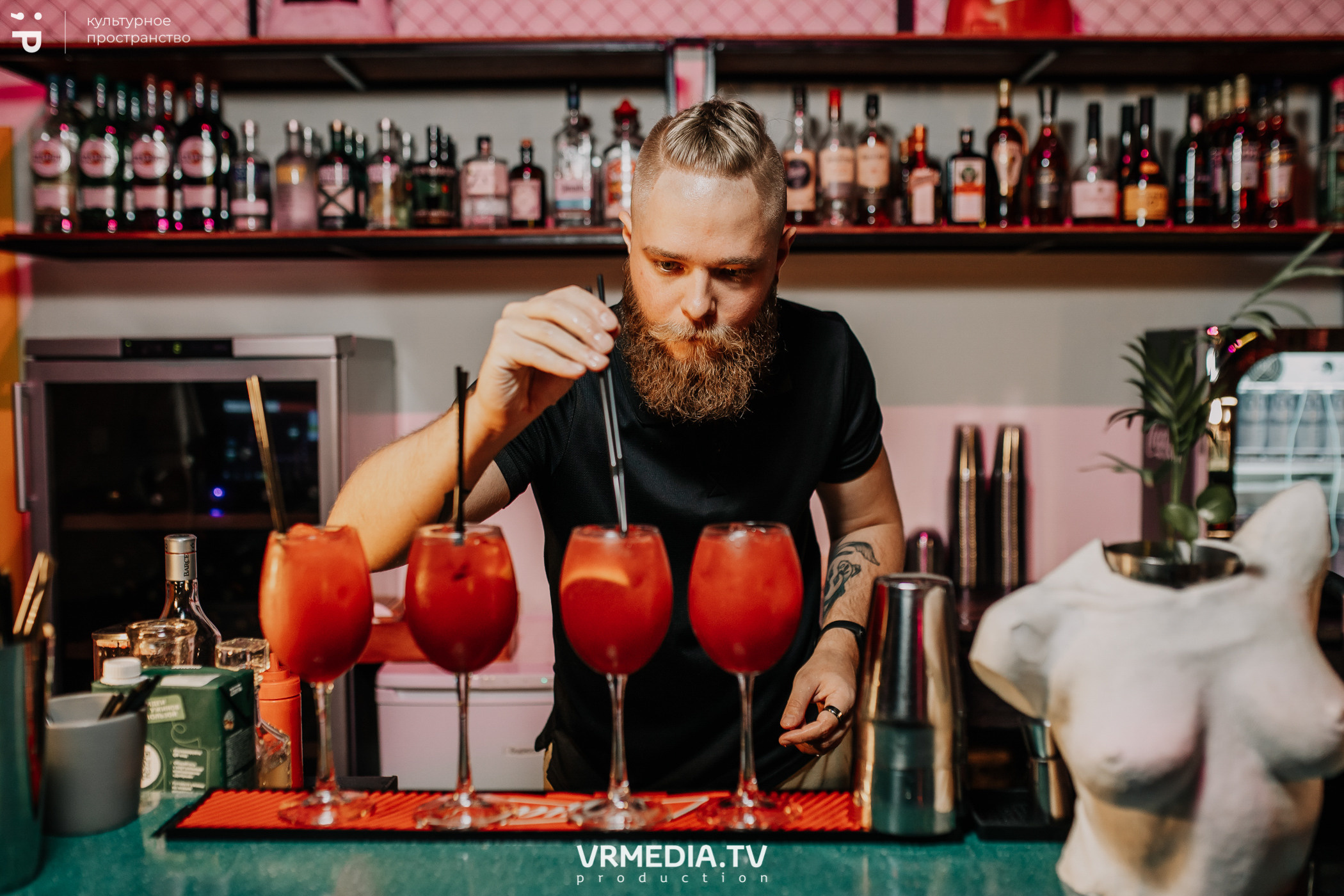 Открытие «C’mon bar» в культурном пространстве «Редакция»