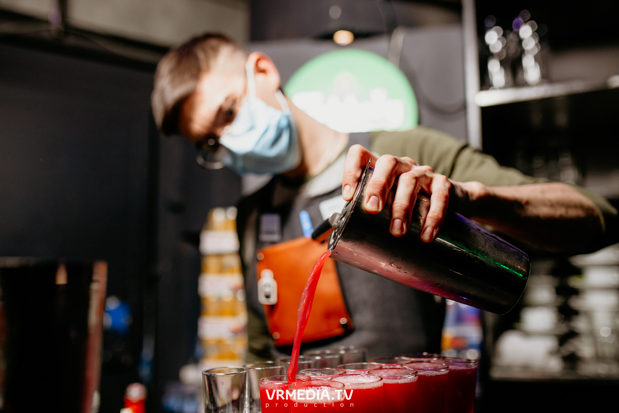 Выходные в баре «DOSKI»