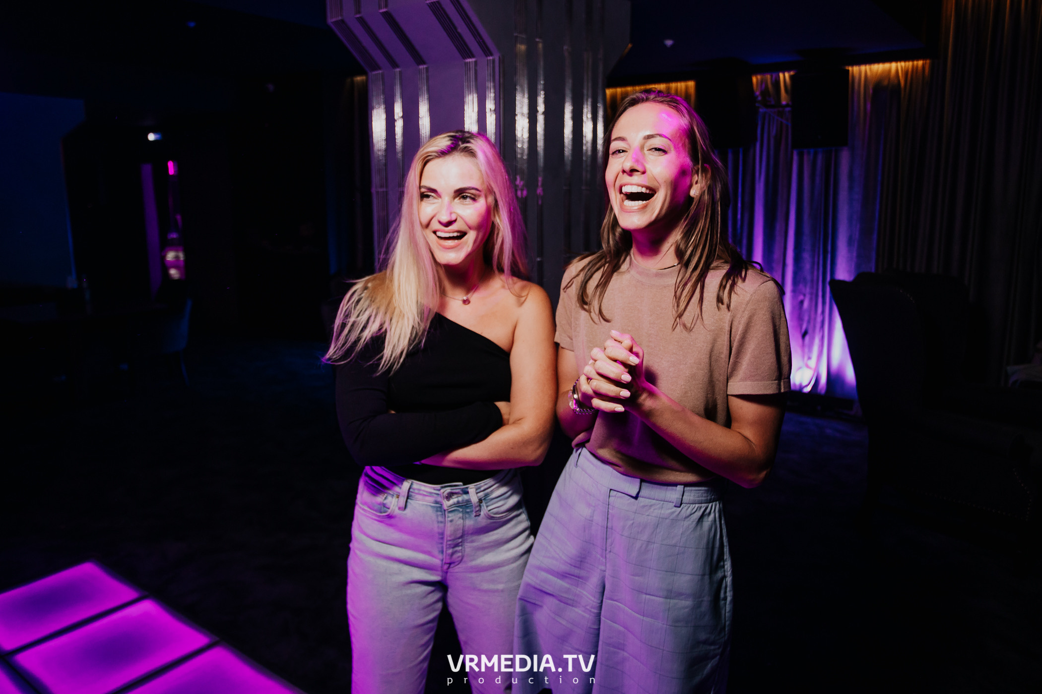 Русский рок в караоке-баре «Volna»