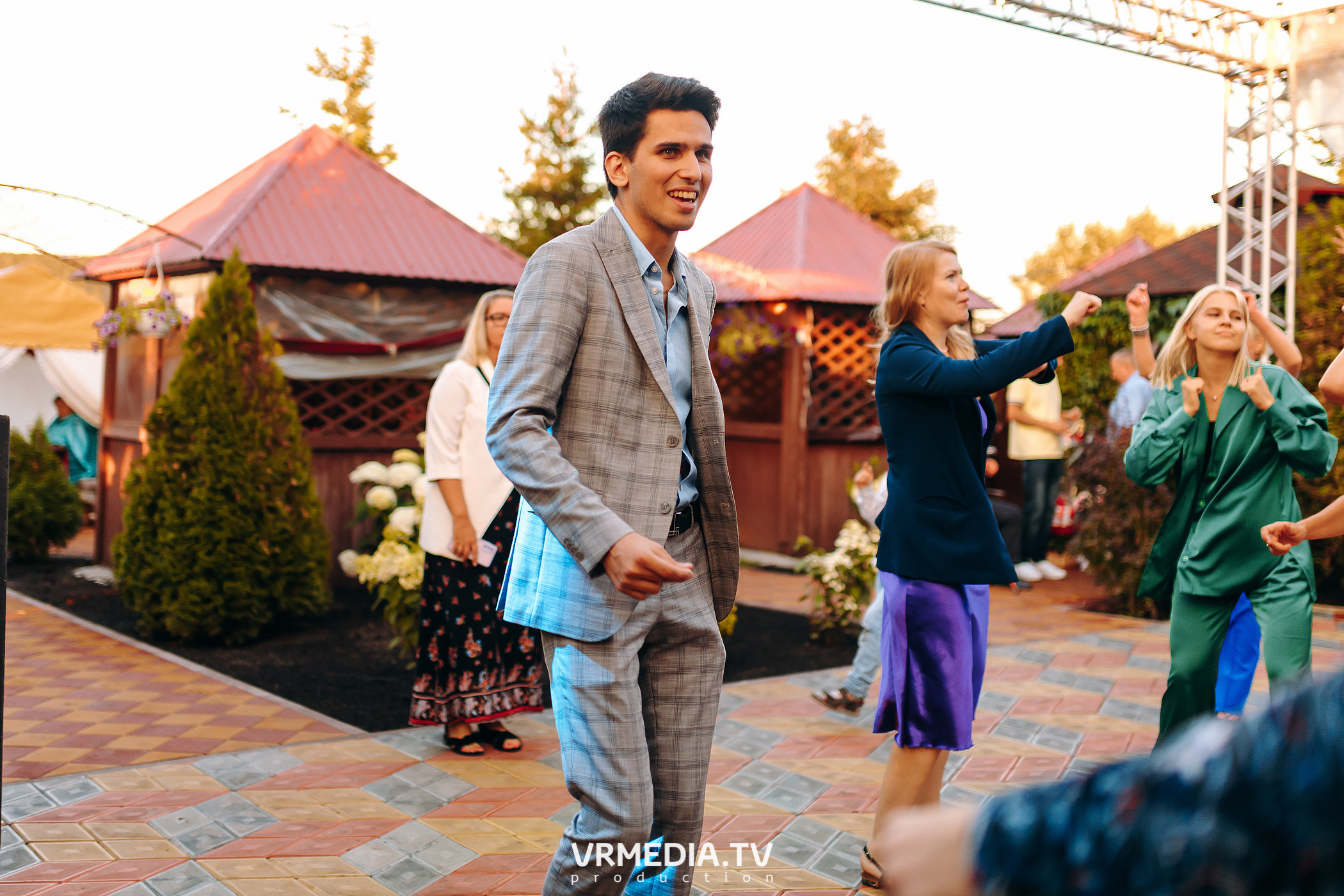 Выходные в ресторане «Лазурный берег»