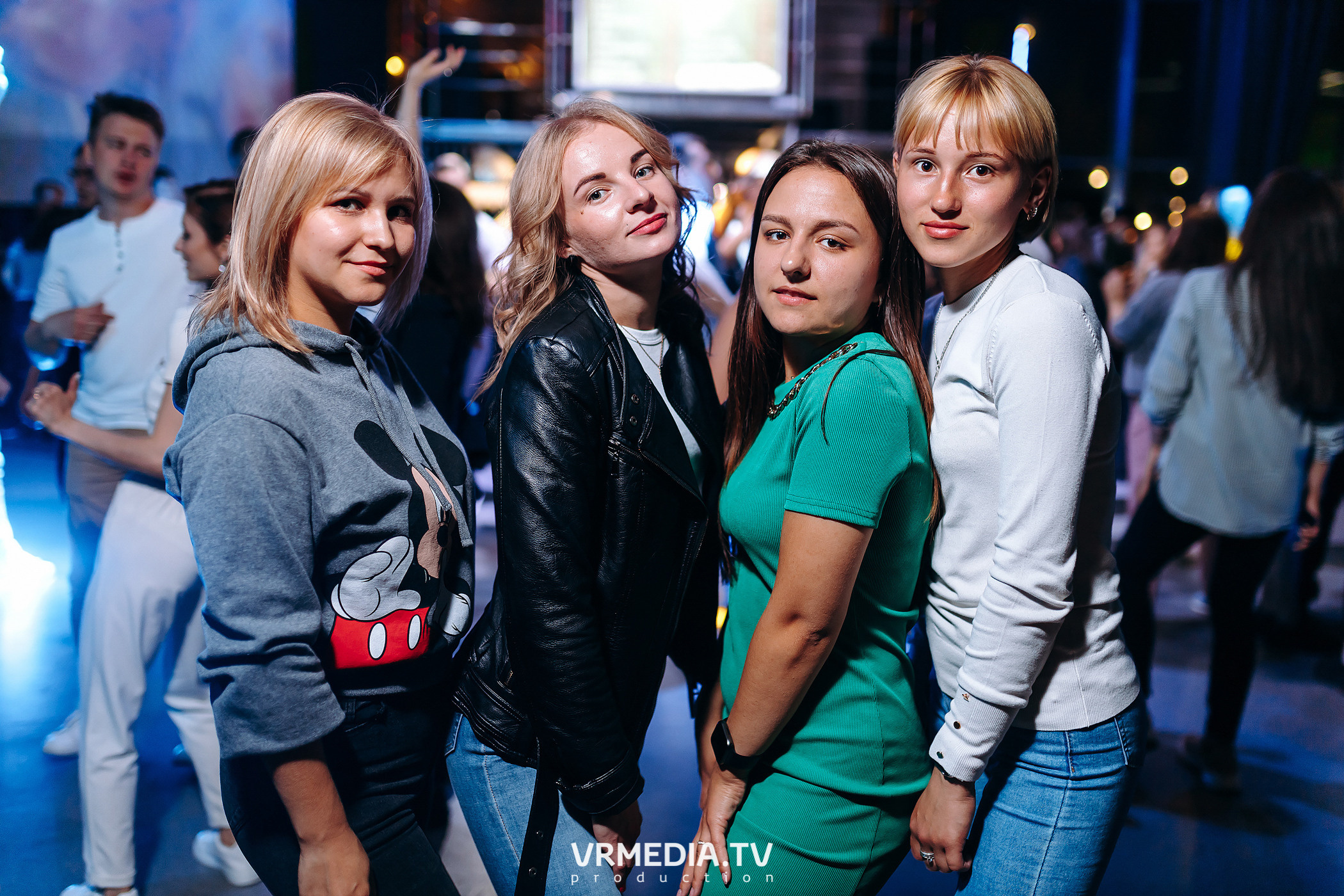 Выходные в баре «DOSKI»