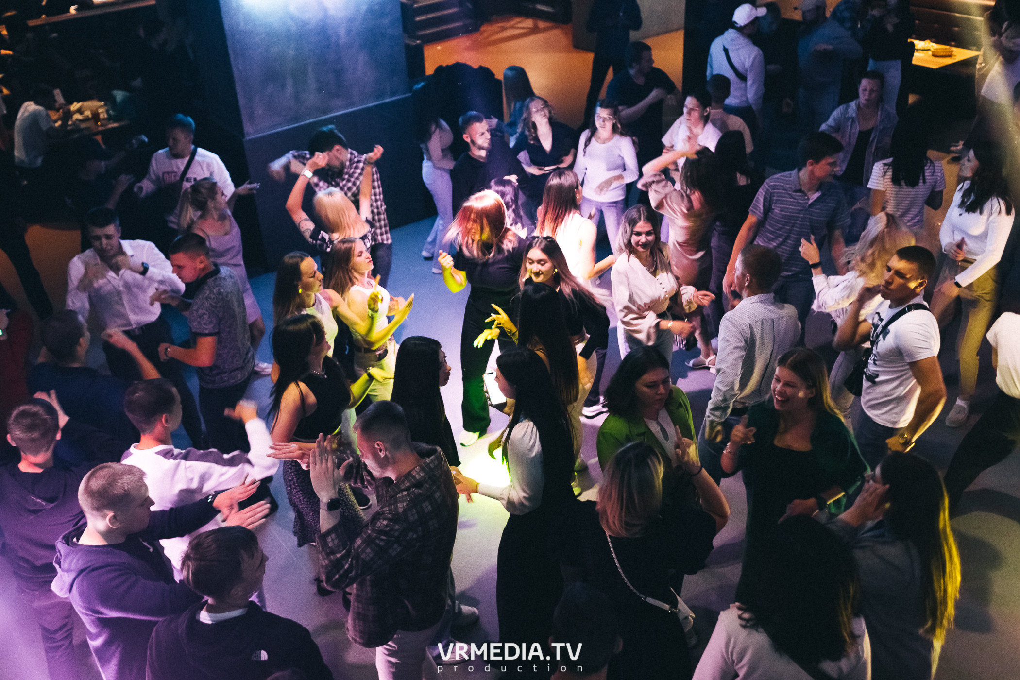 На чилле в баре «DOSKI»