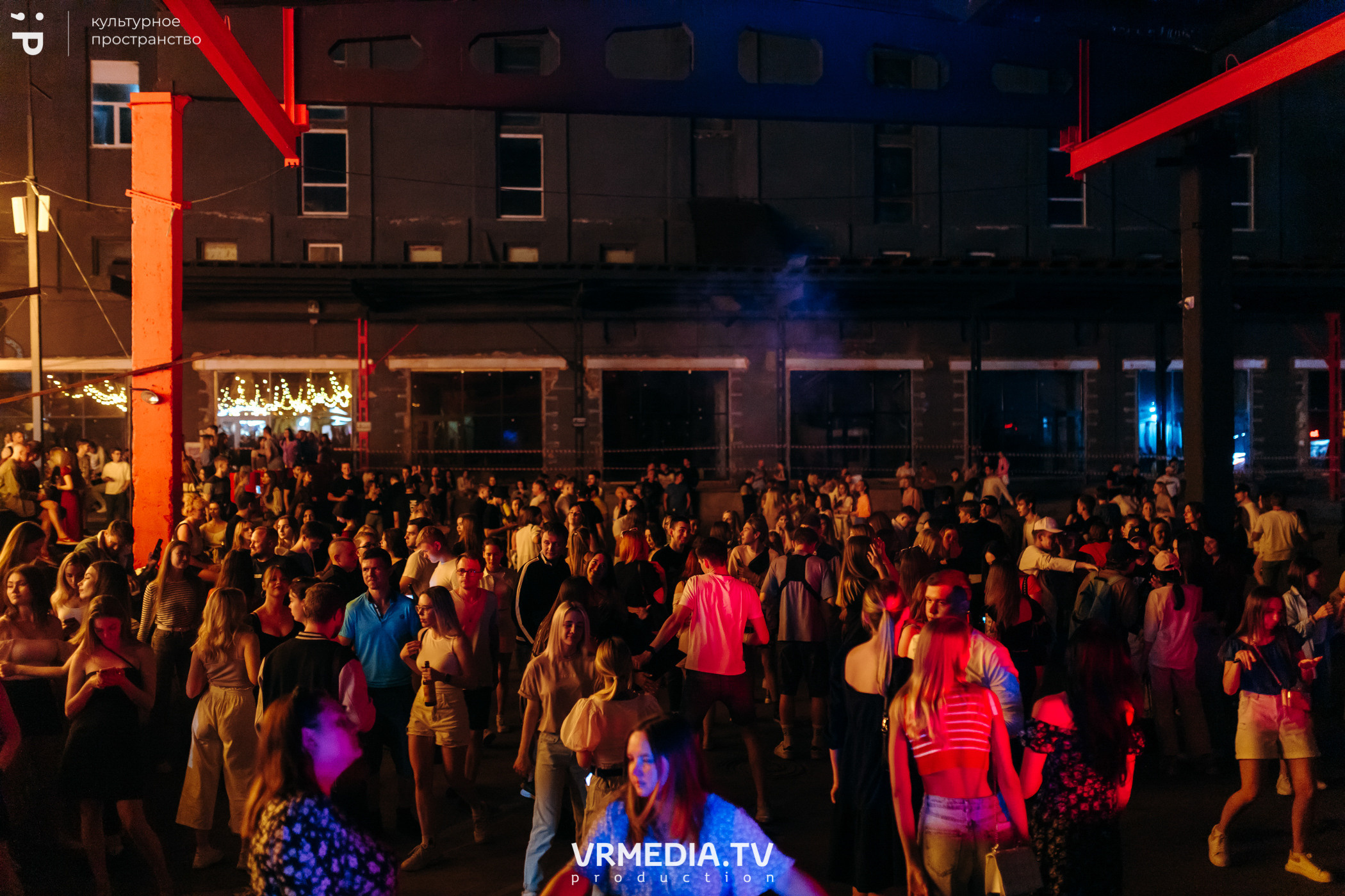 #Редакция_Лето: Warm Inside в культурном пространстве «Редакция»