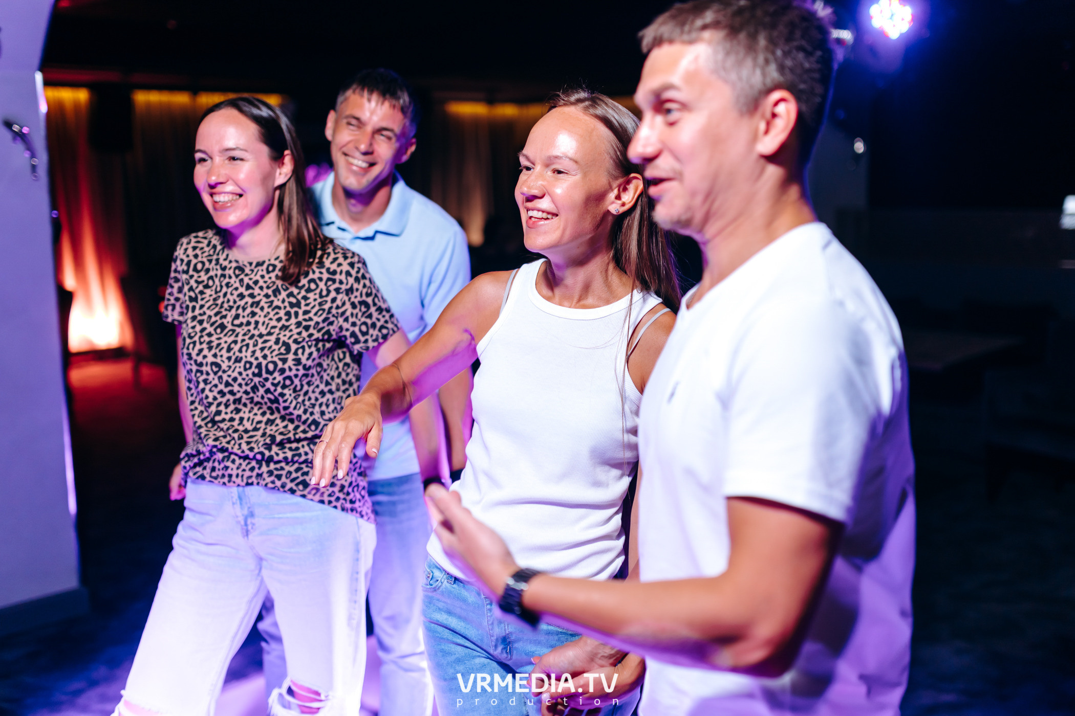 Love is… в караоке-баре «Volna»