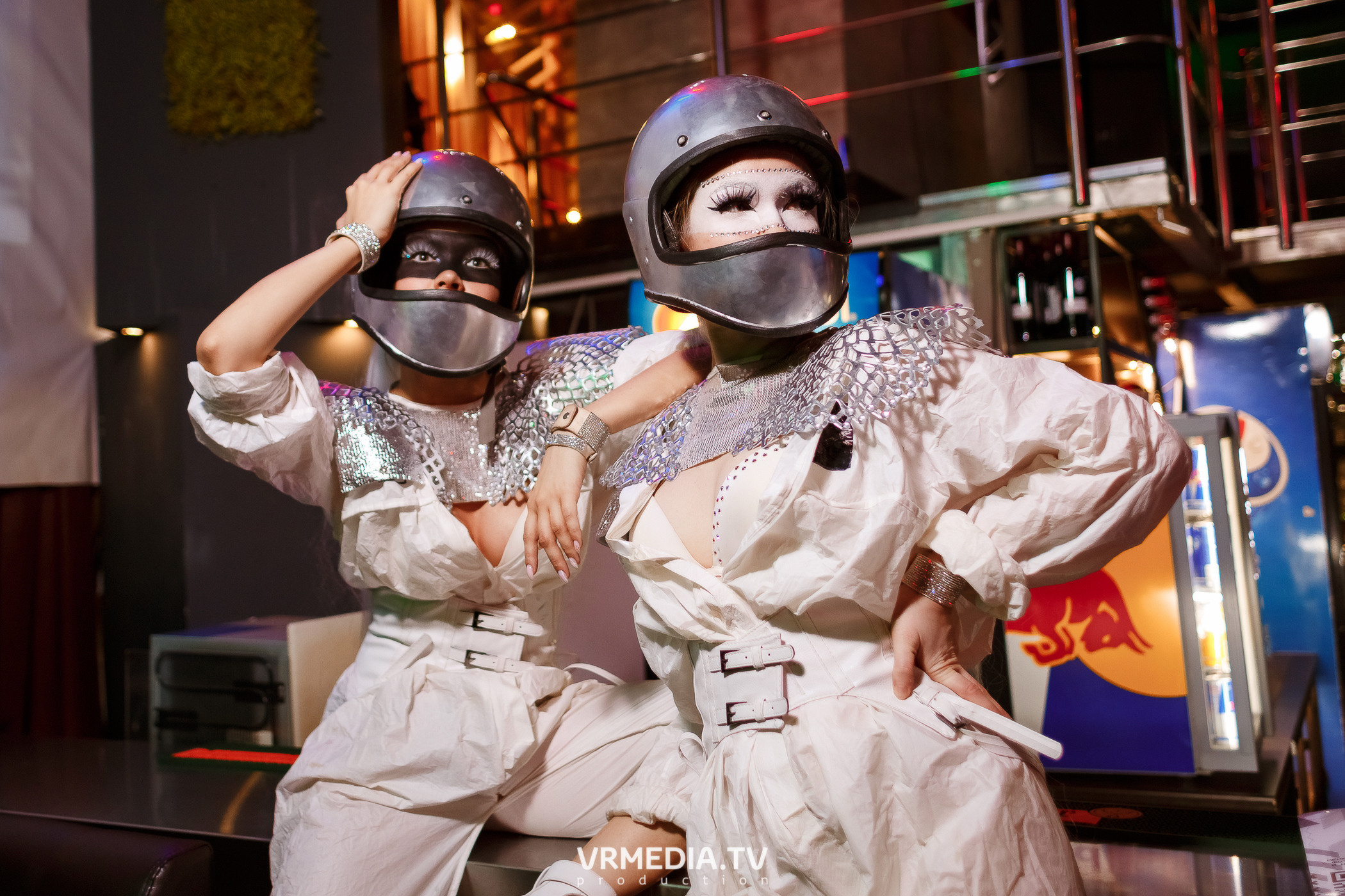 Выходные в баре «DOSKI»