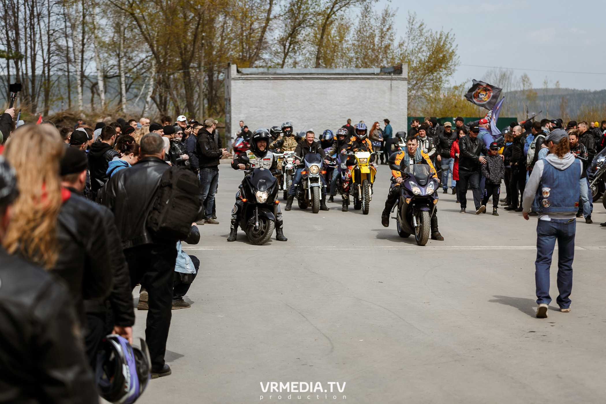 Открытие кемеровского мотосезона в культурном пространстве «Редакция»