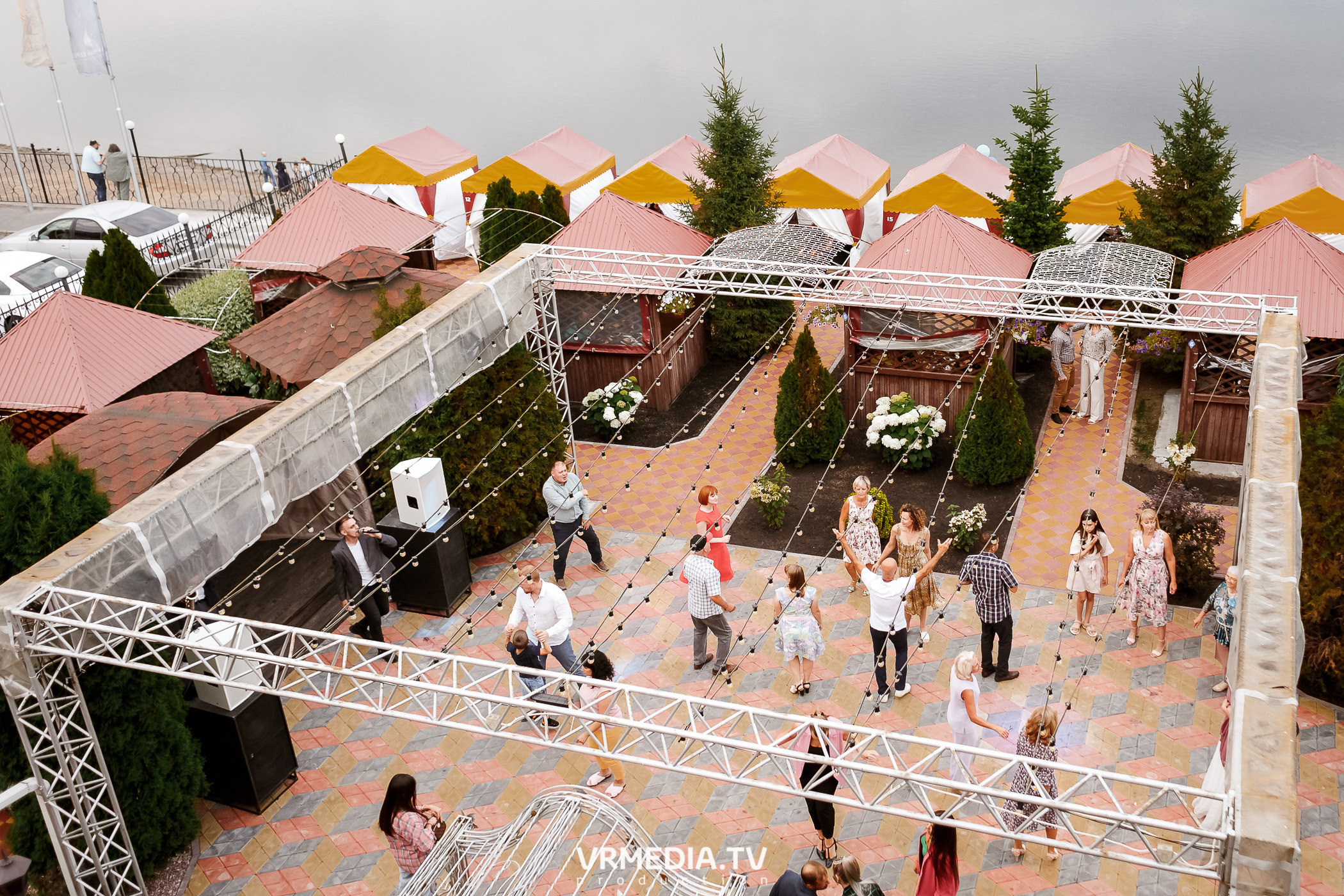 Выходные в ресторане «Лазурный берег»