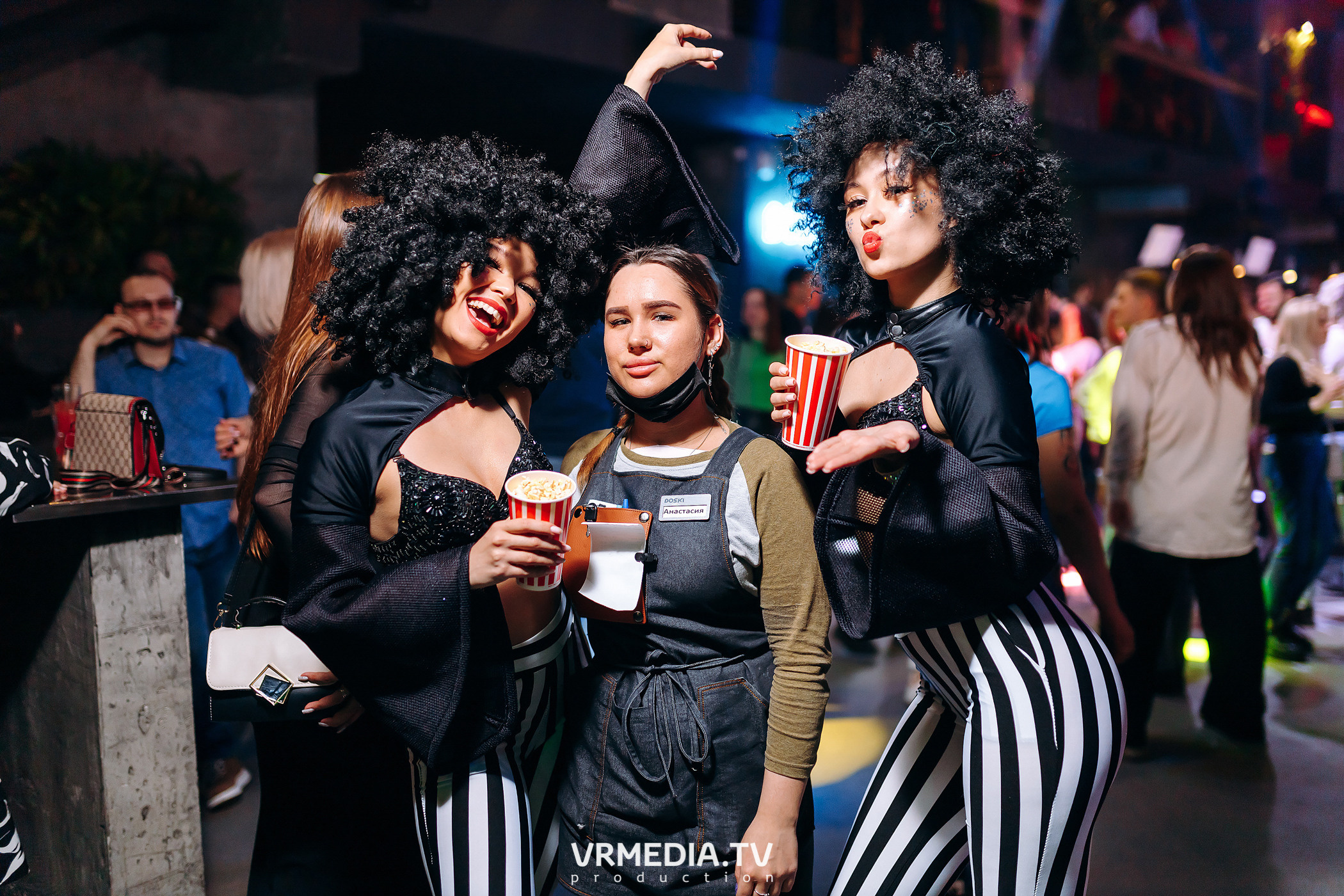 Выходные в баре «DOSKI»