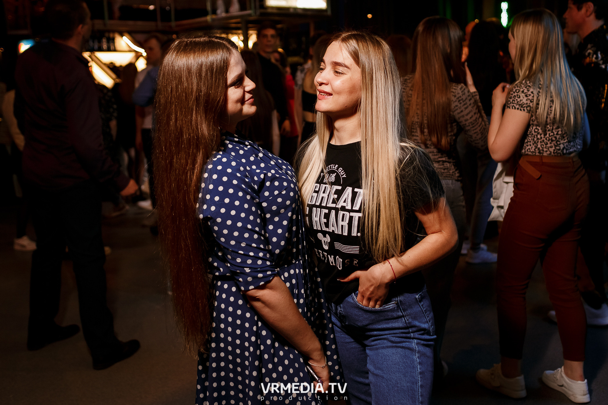 Выходные в баре «DOSKI»