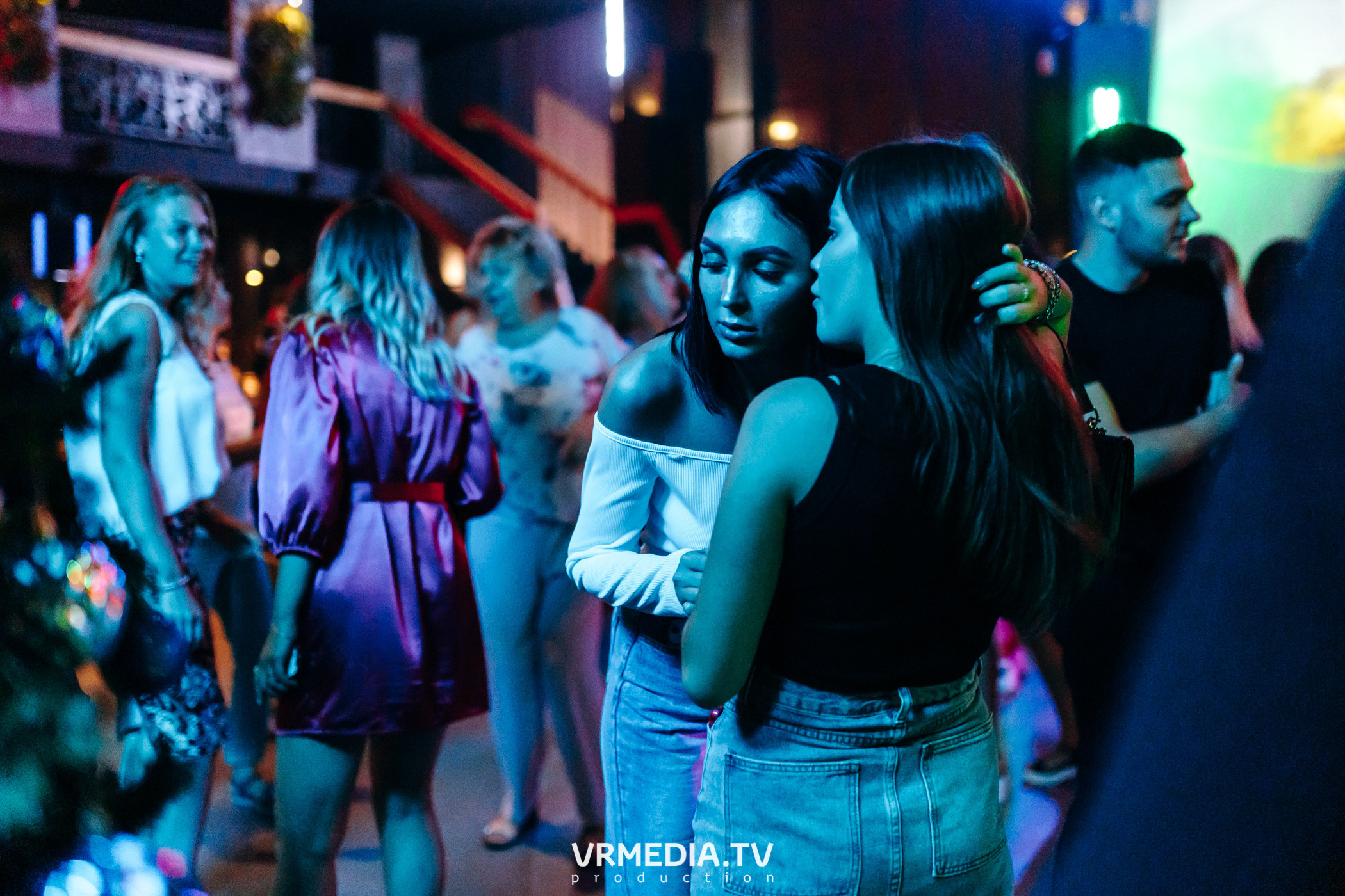 Новогодние корпоративы в баре «DOSKI»