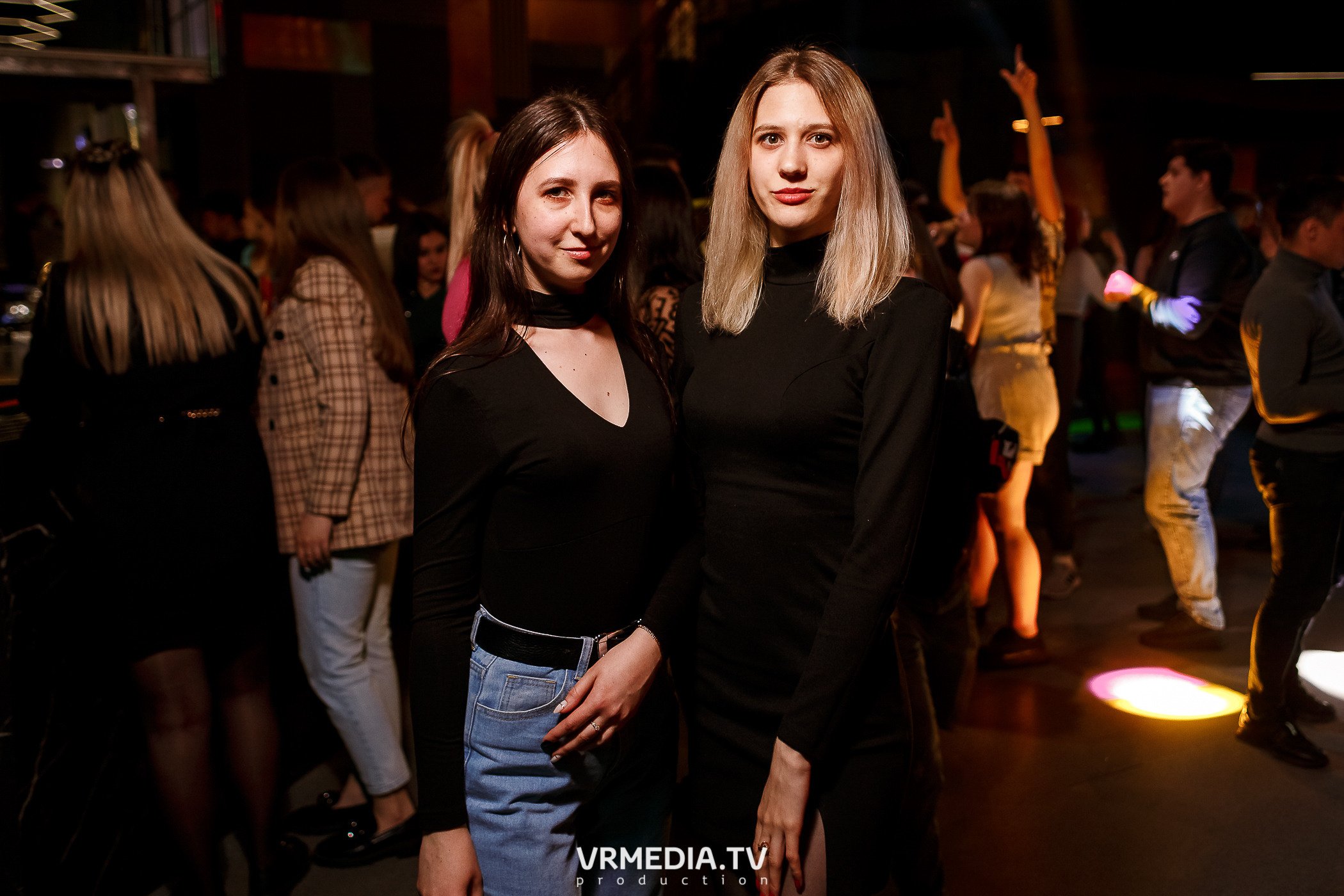 Выходные в баре «DOSKI»