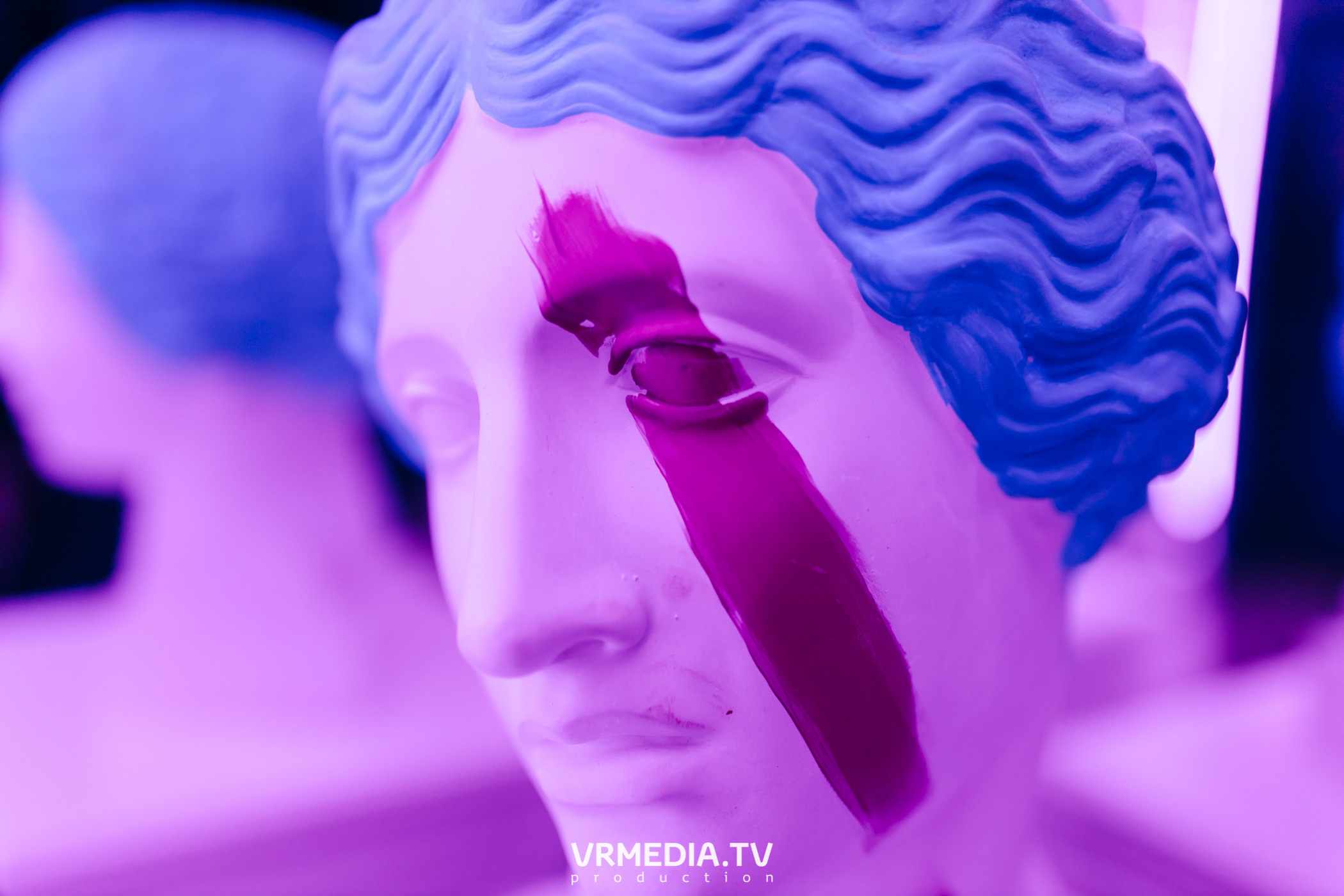 Love is… в караоке-баре «Volna»