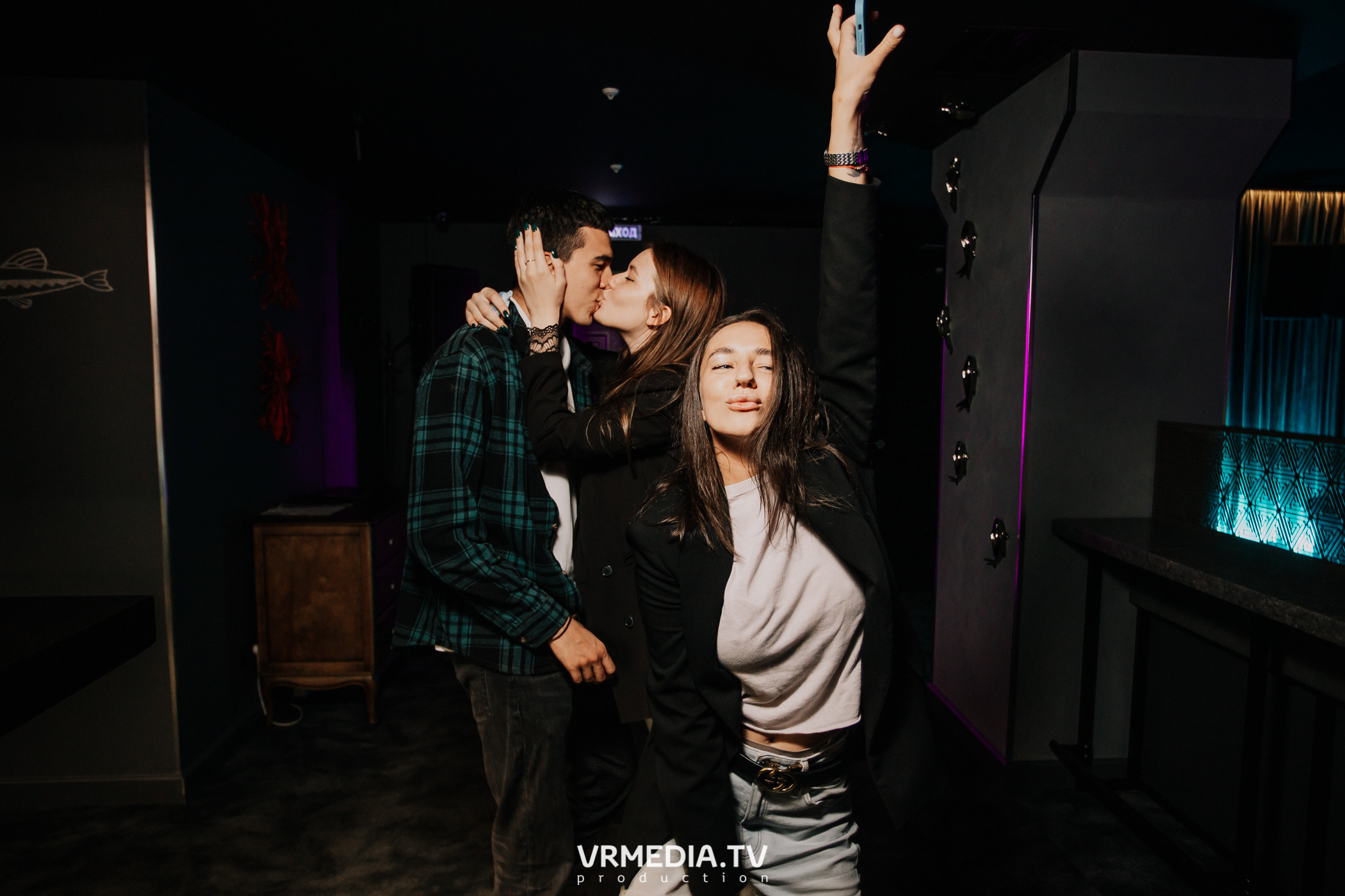 IQ party в караоке-баре «Volna»