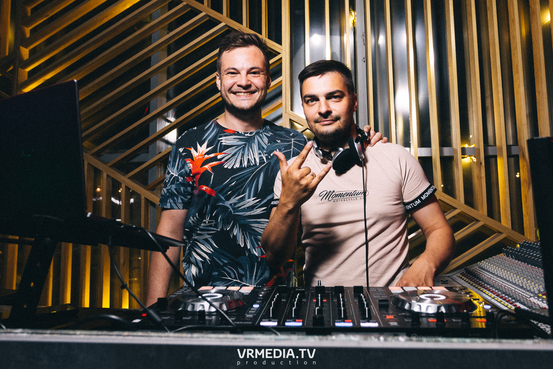 На чилле в баре «DOSKI»