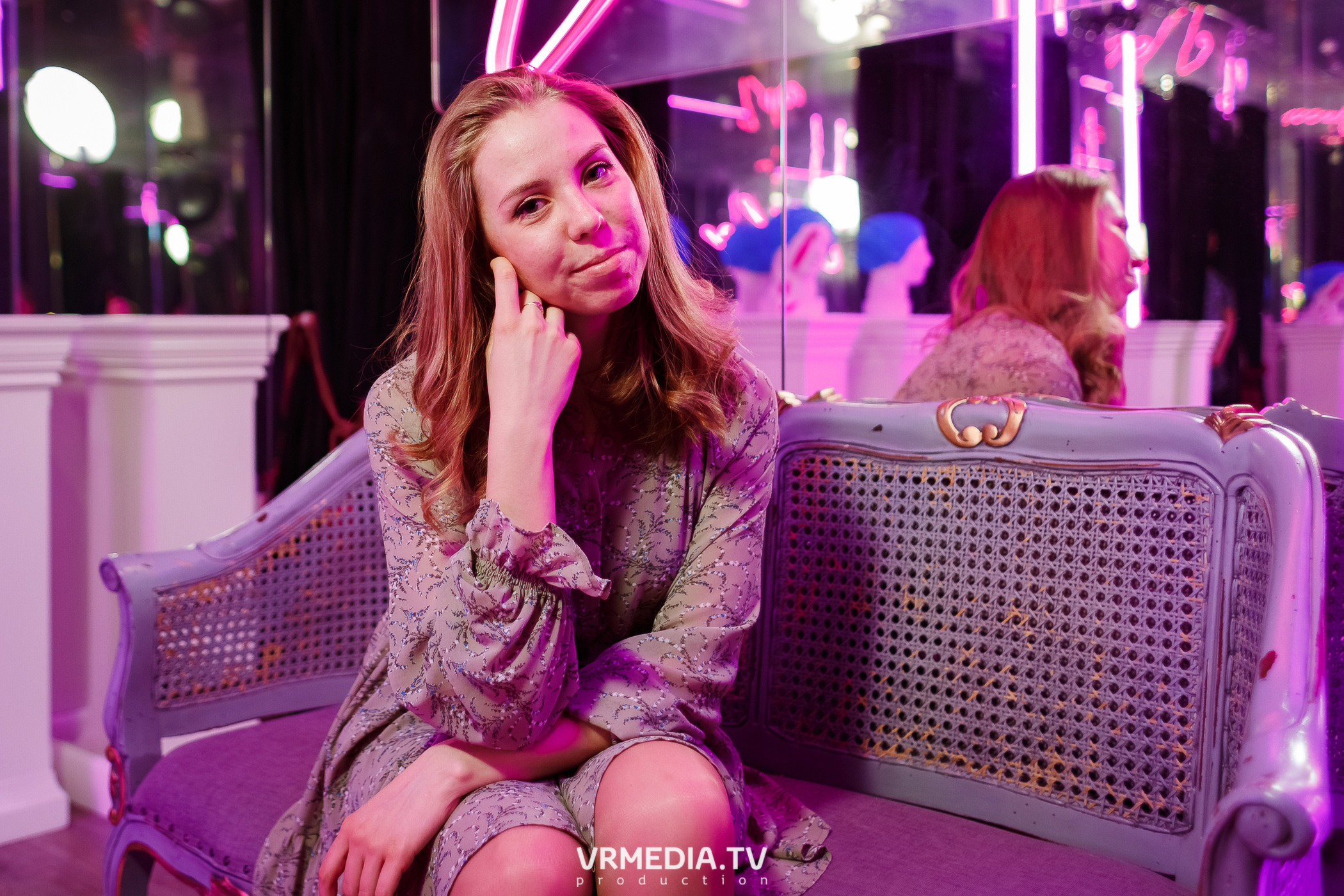 Колесо фортуны в караоке-баре «Volna»