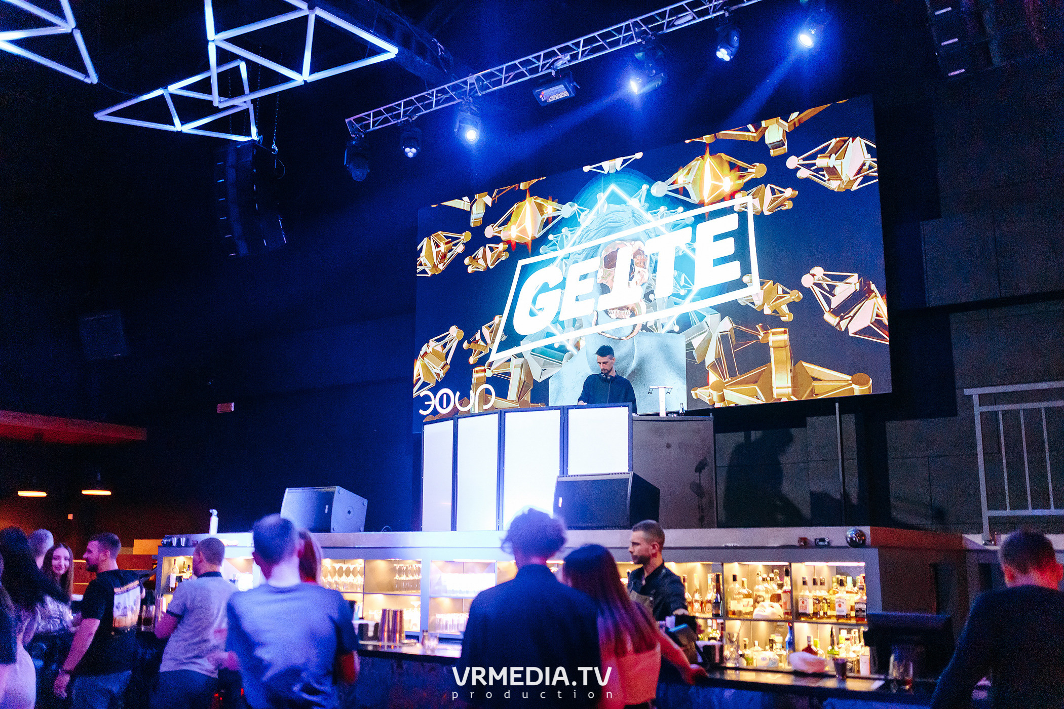 Выходные в ночном клубе «ЭФИР»