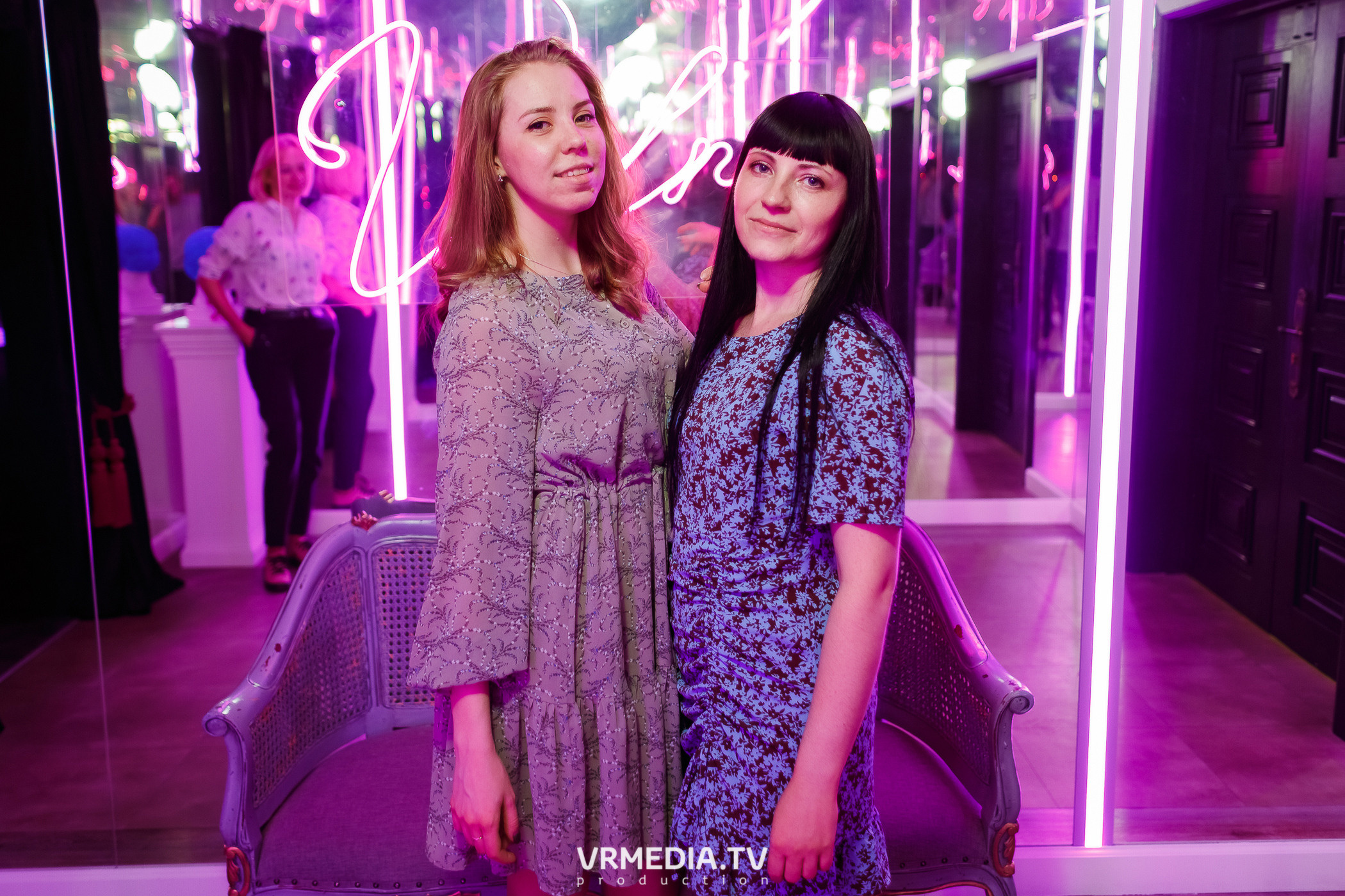 Колесо фортуны в караоке-баре «Volna»