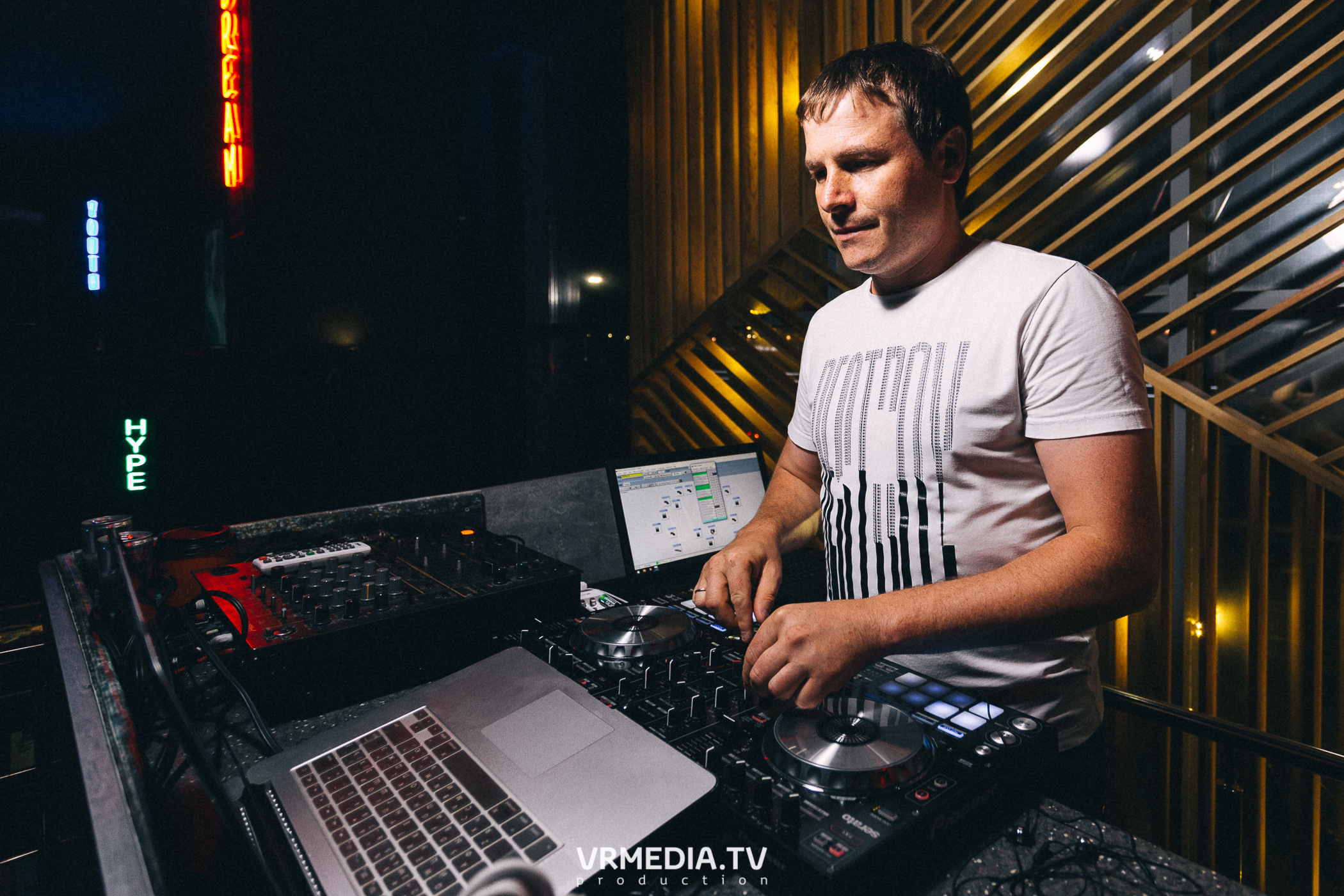 На чилле в баре «DOSKI»