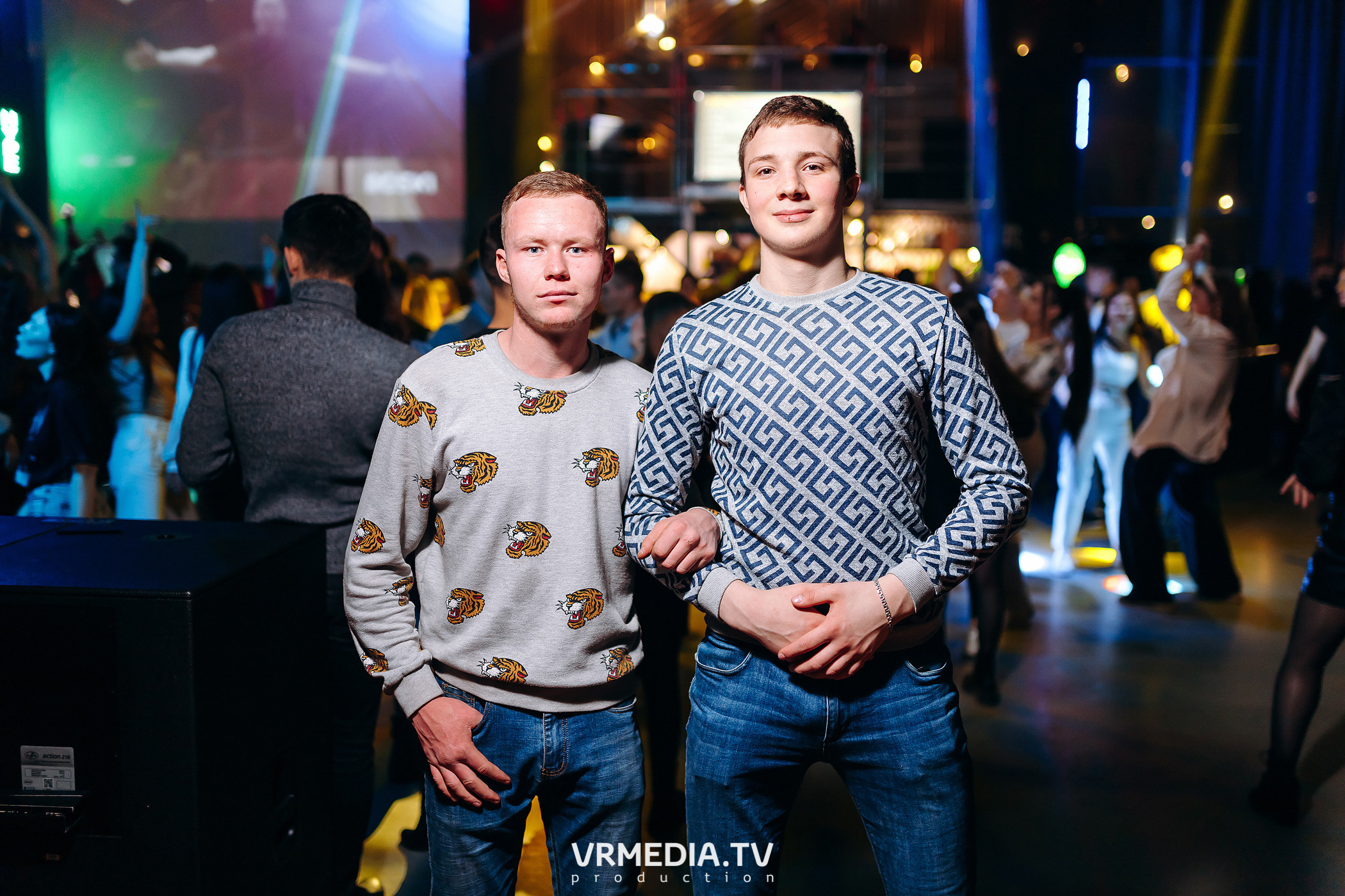 Выходные в баре «DOSKI»