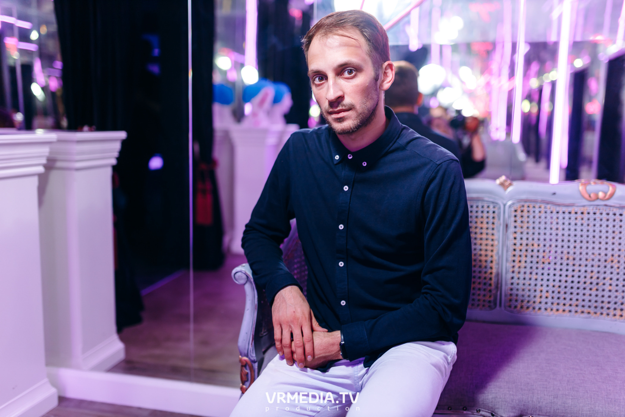 Love is… в караоке-баре «Volna»