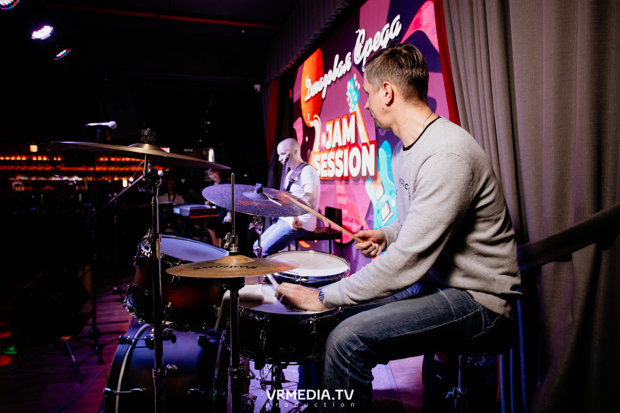 Джазовая среда. Jam session