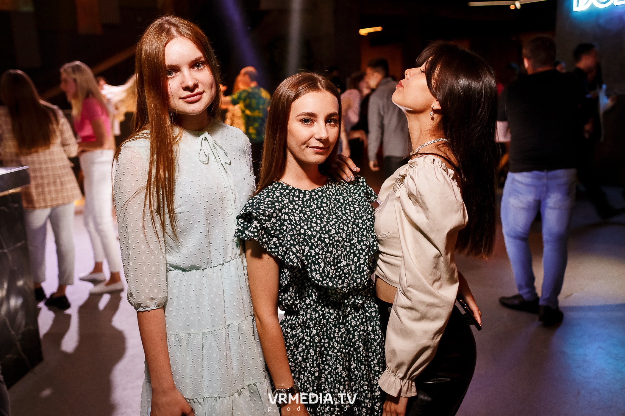 Выходные в баре «DOSKI»