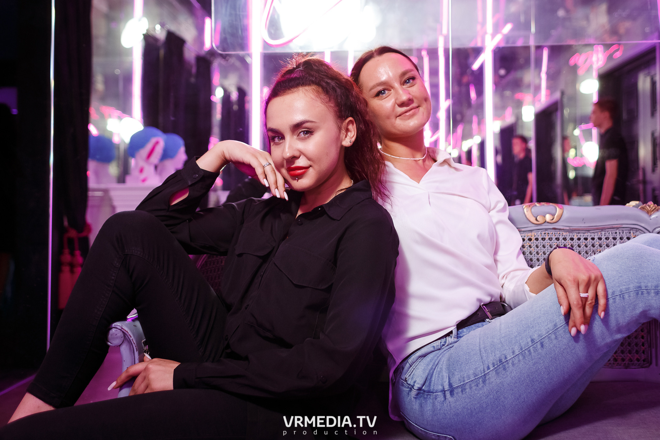 Золотая пятница в караоке-баре «Volna»