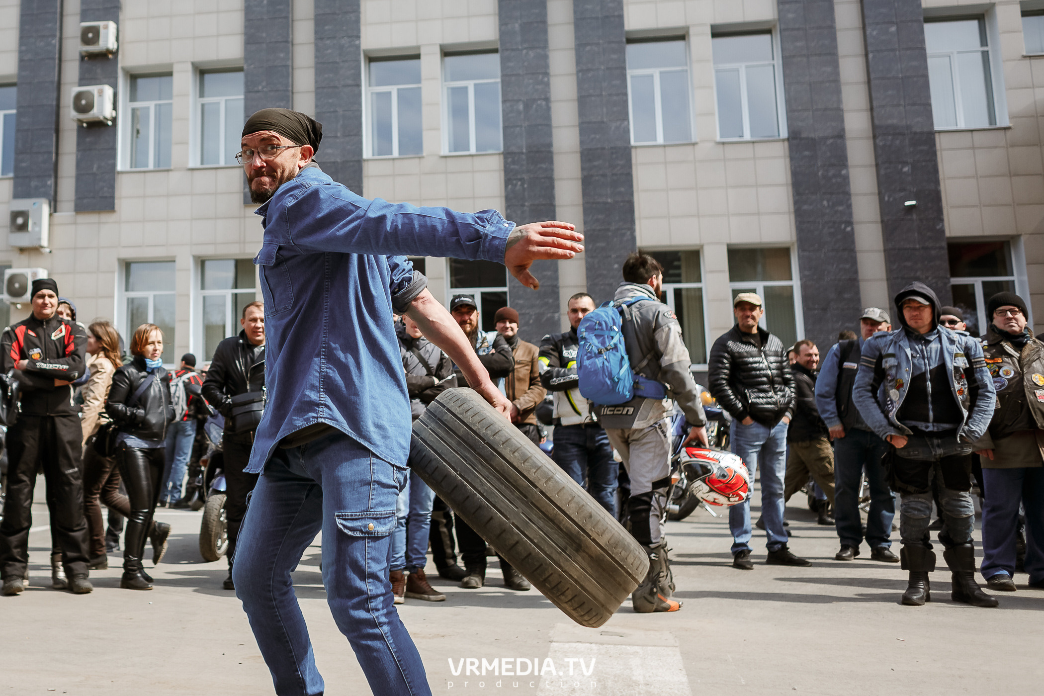 Открытие кемеровского мотосезона в культурном пространстве «Редакция»