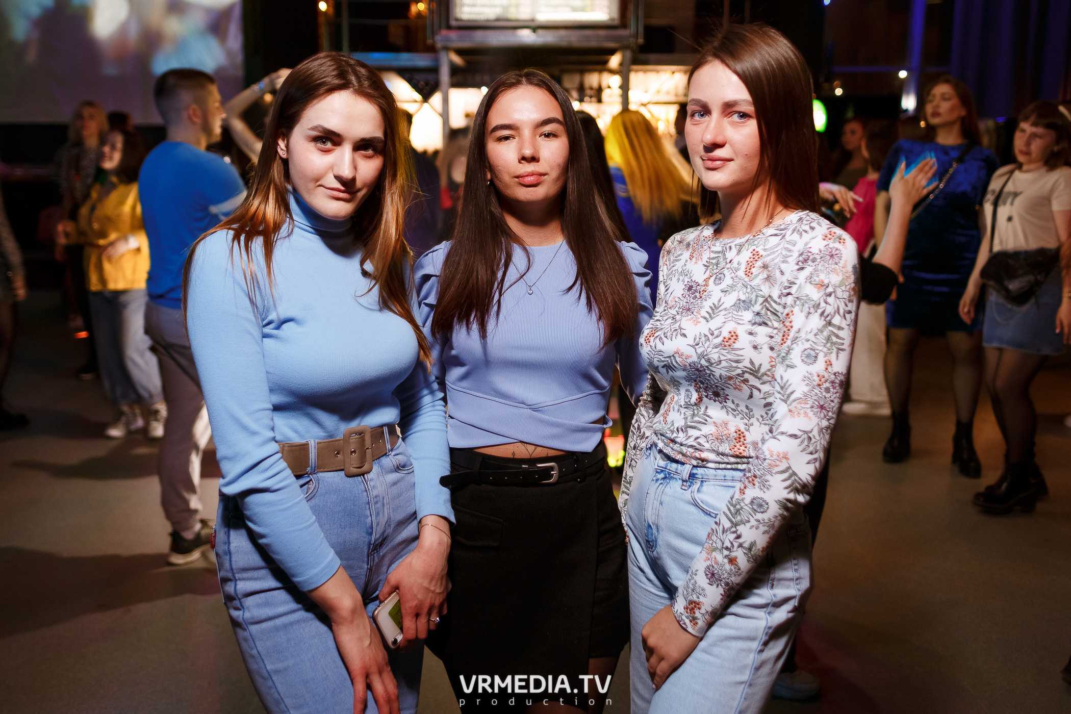 Выходные в баре «DOSKI»