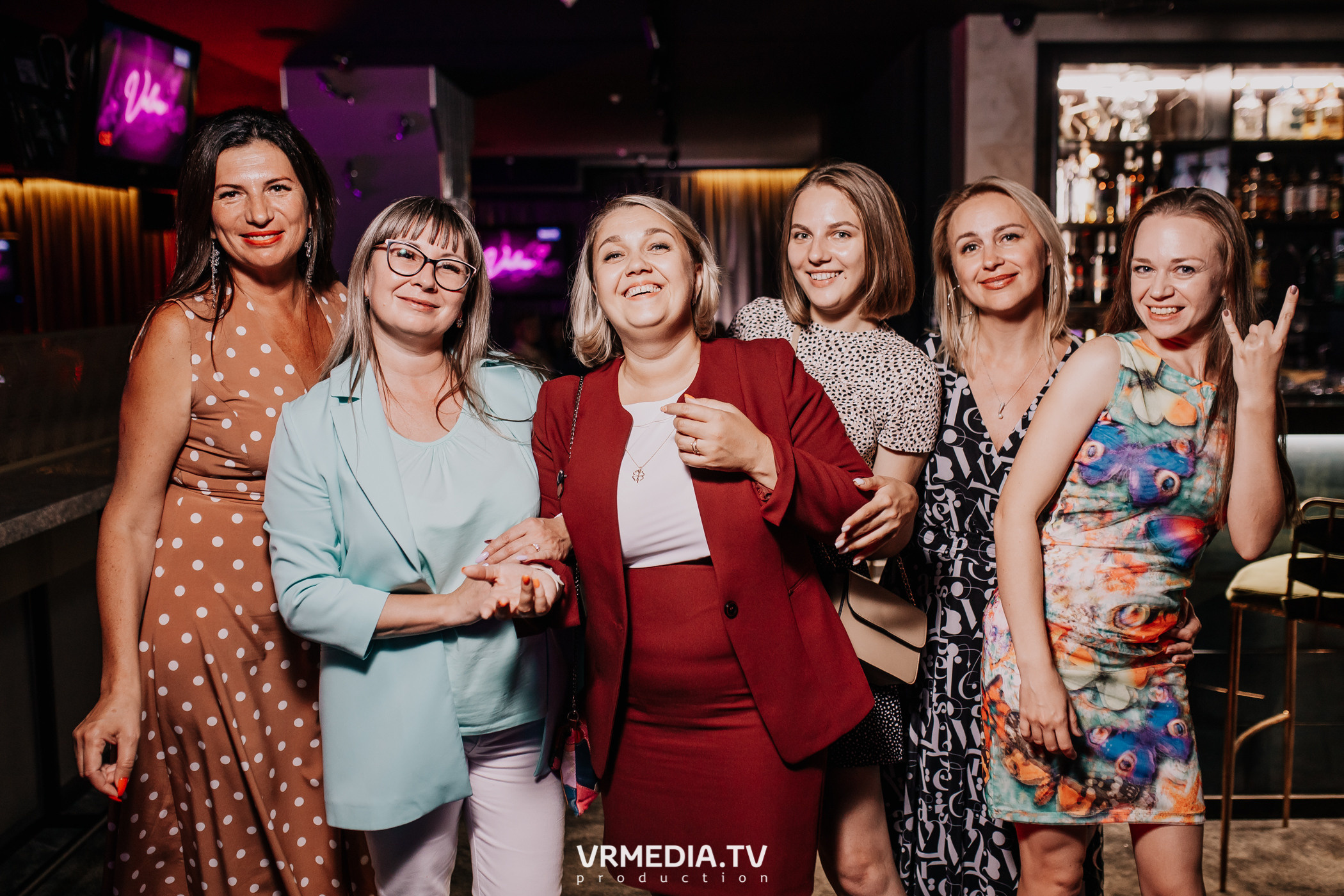 Русский рок в караоке-баре «Volna»