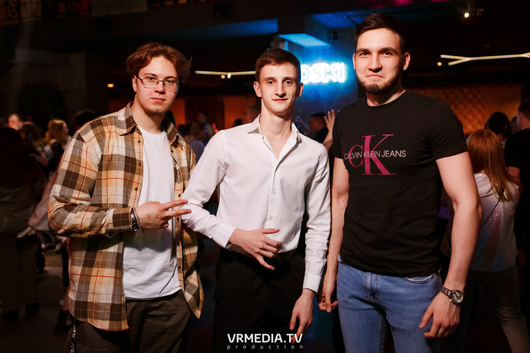 Выходные в баре «DOSKI»