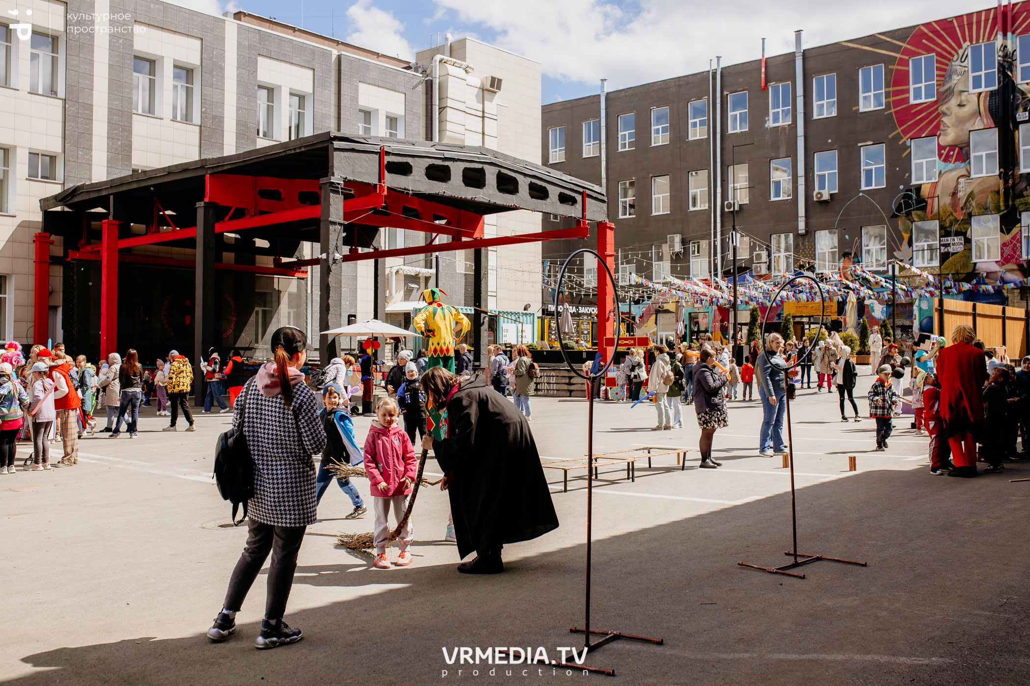 ВСТРЕЧАЙ ЛЕТО С DETISKAZKA42 в культурном пространстве «Редакция»