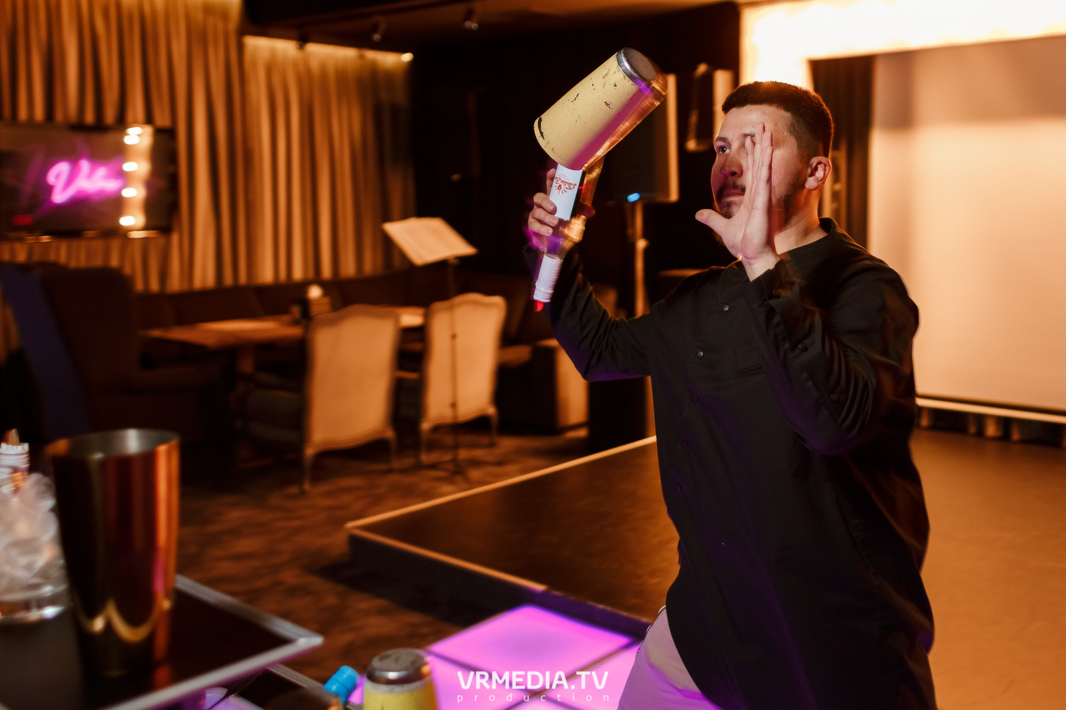 Колесо фортуны в караоке-баре «Volna»