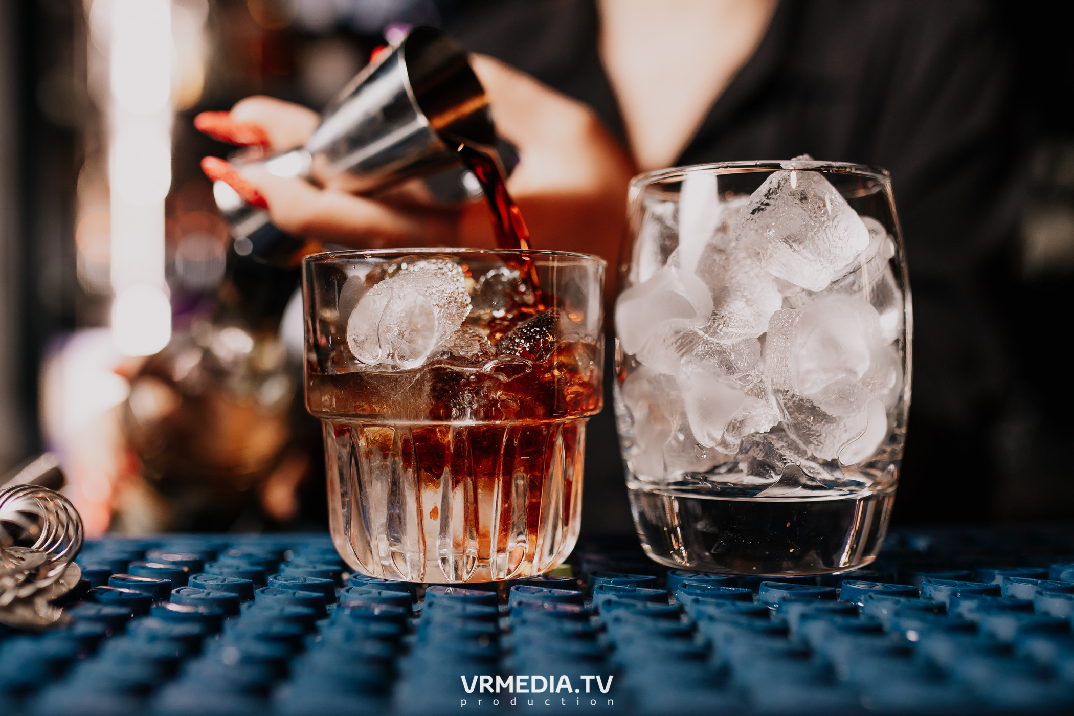 IQ party в караоке-баре «Volna»