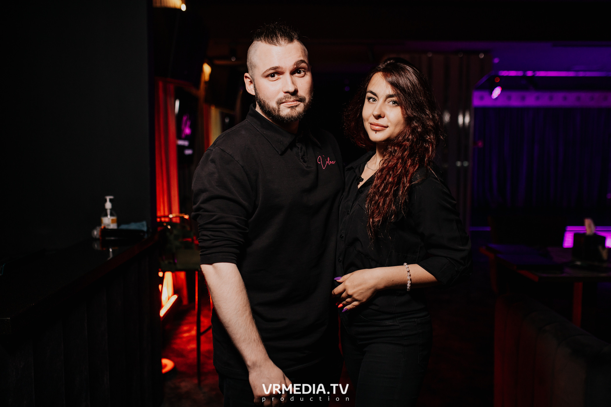 Пятничная вечеринка в караоке-баре «Volna»