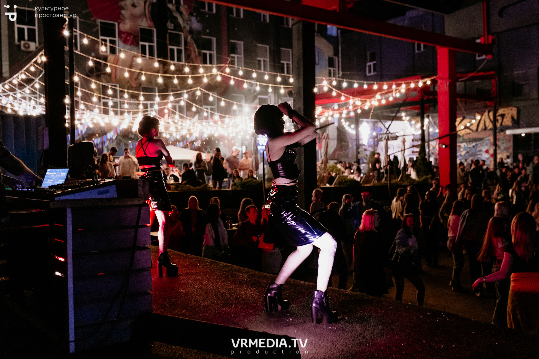 #Редакция_Лето: Time 92 в культурном пространстве «Редакция»