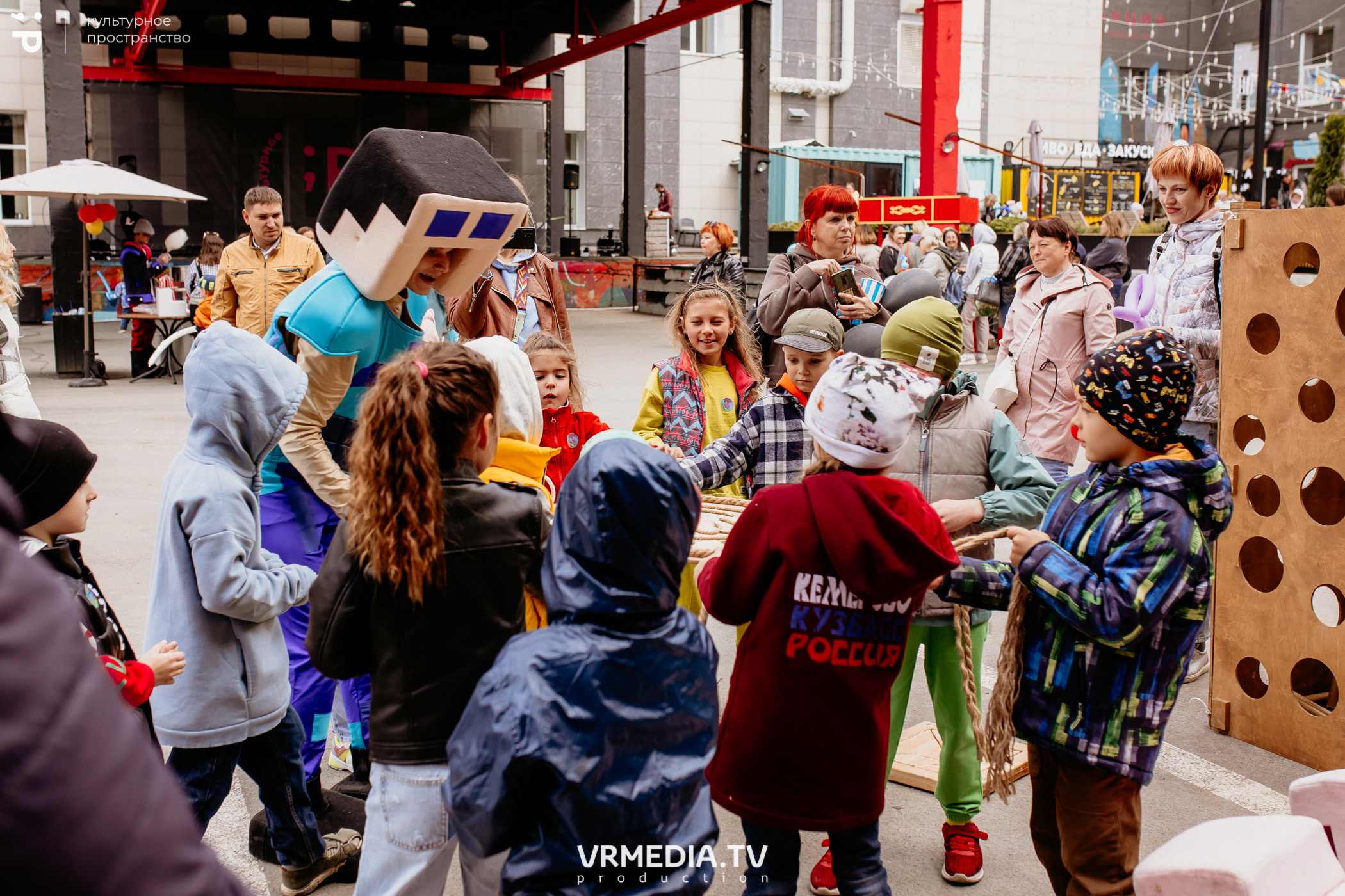 ВСТРЕЧАЙ ЛЕТО С DETISKAZKA42 в культурном пространстве «Редакция»