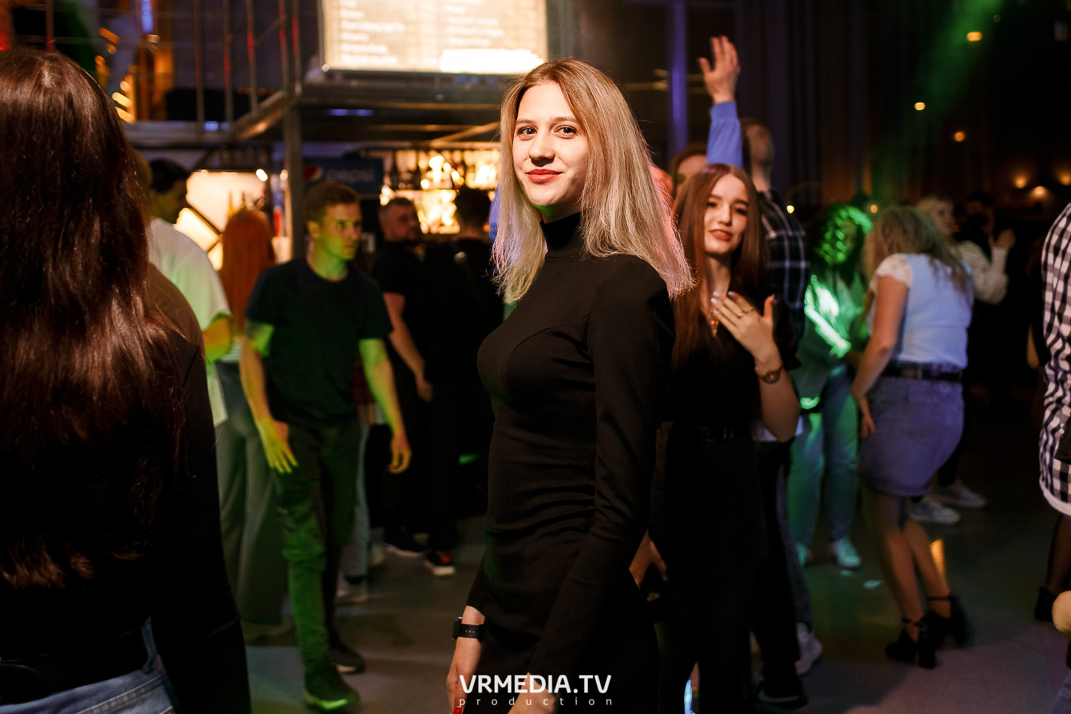 Выходные в баре «DOSKI»