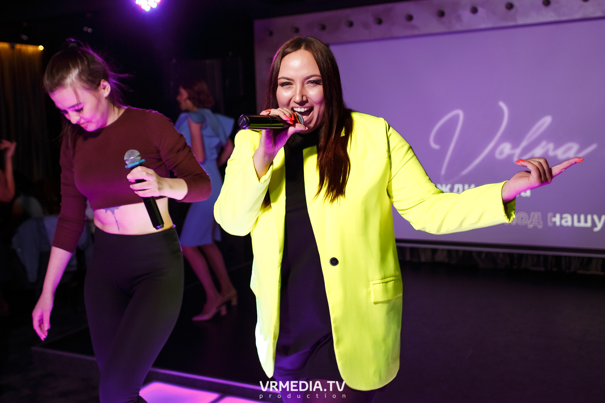 Летний караоке марафон в караоке-баре «Volna»